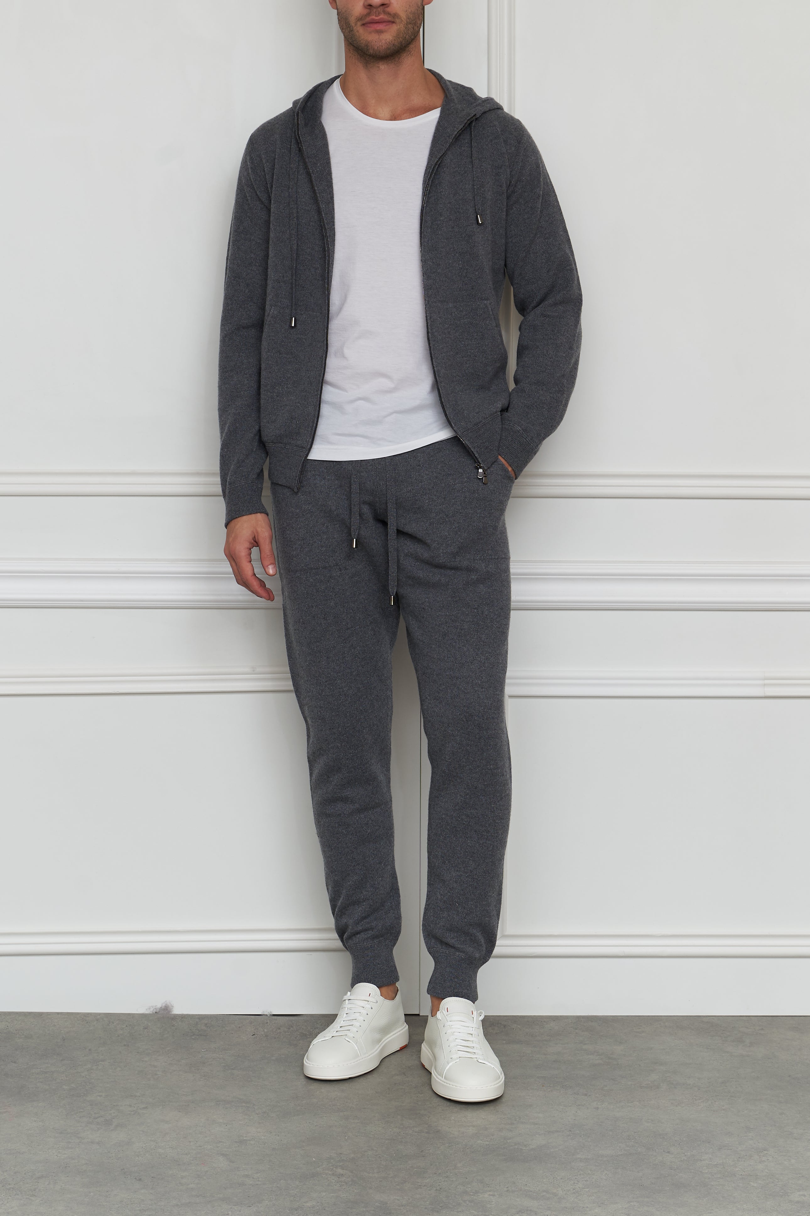 Cashmere jogging pants in grey
