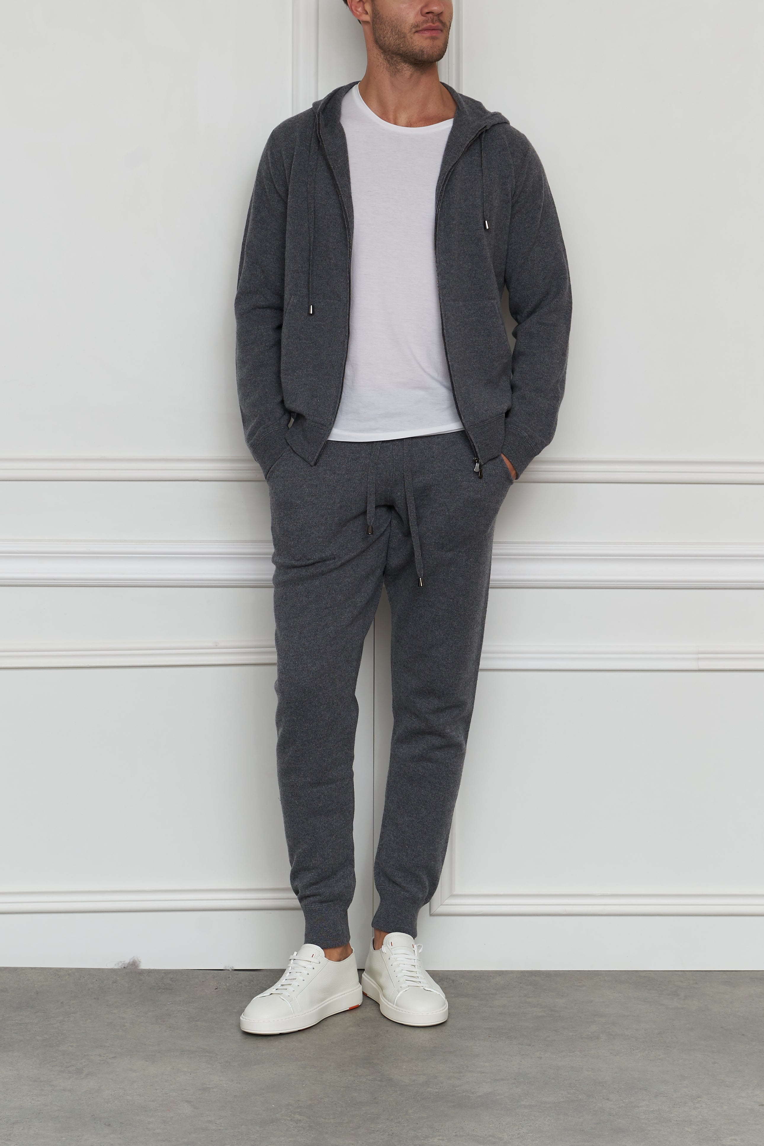Cashmere jogging pants in grey