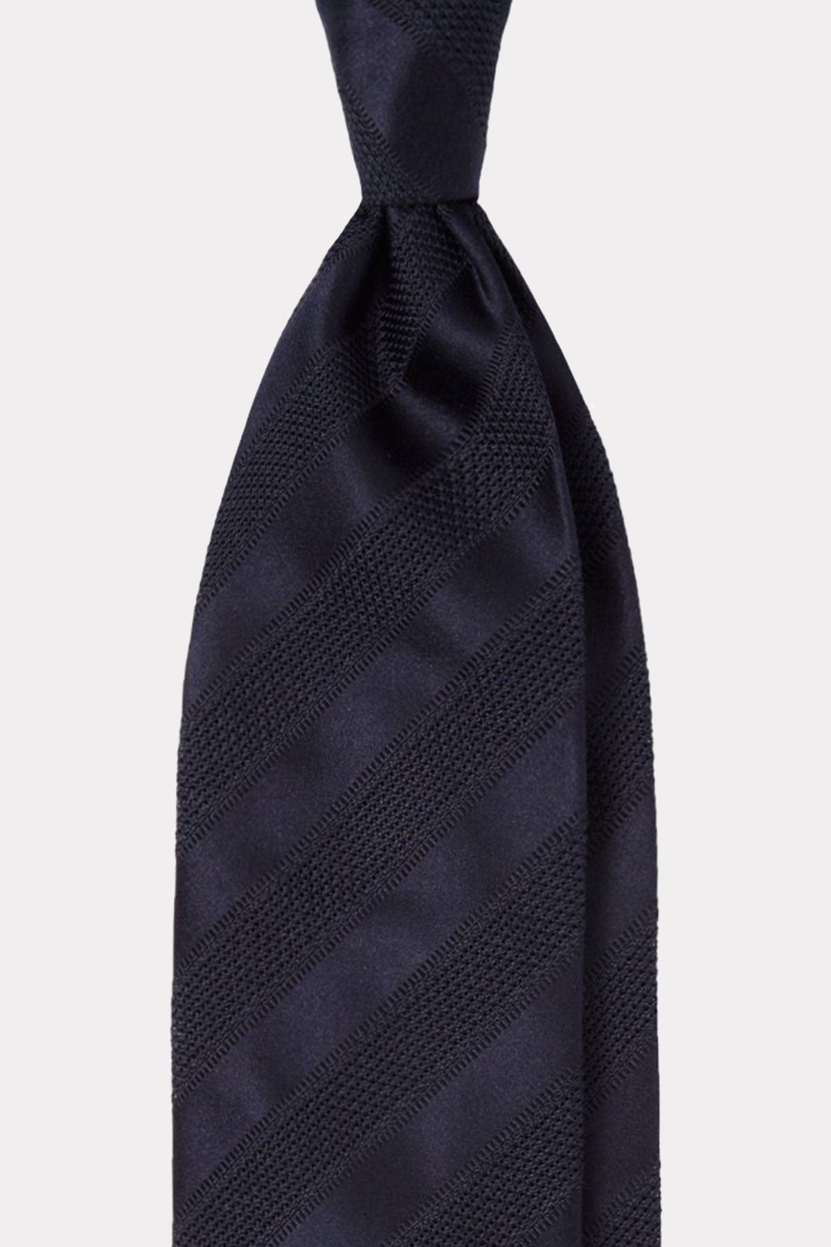 Tie in navy