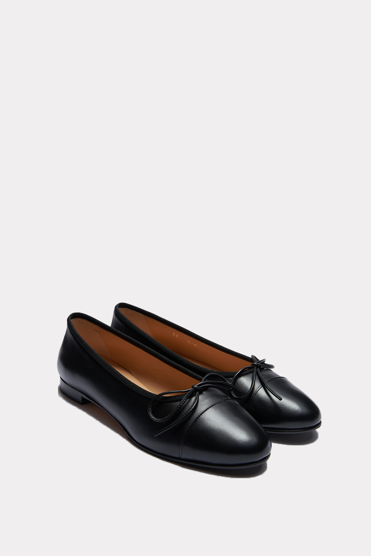 Ballerinas in black