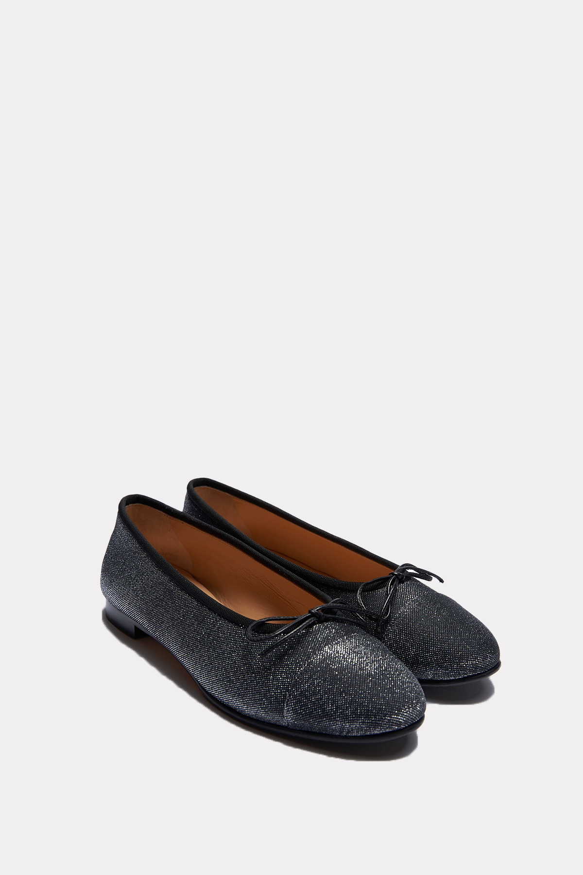 Ballerina in black glitter
