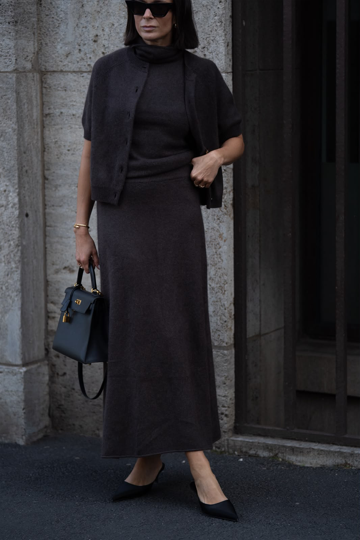 Shop the Look – Anna V Berg Strickjacke 'Clementine' in braun | C. Wirschke Düsseldorf