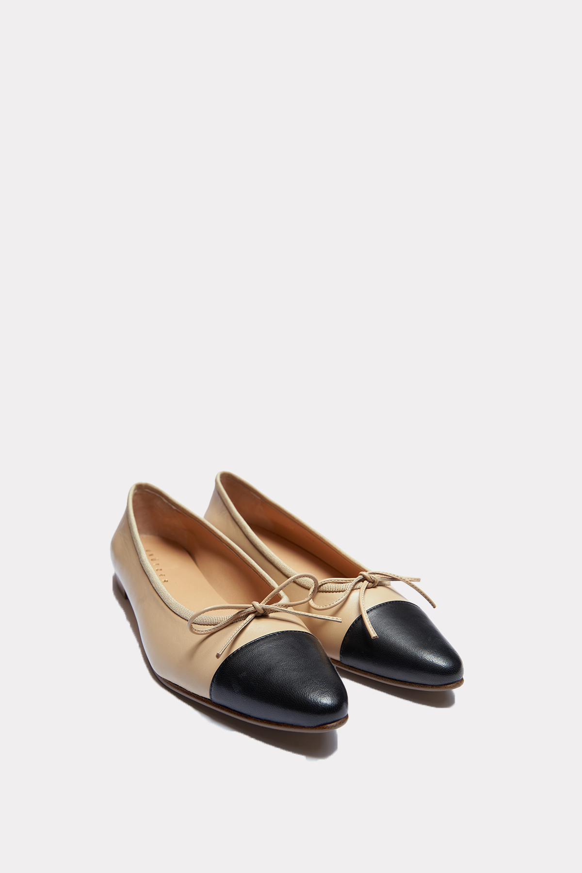 Ballerina in beige/black