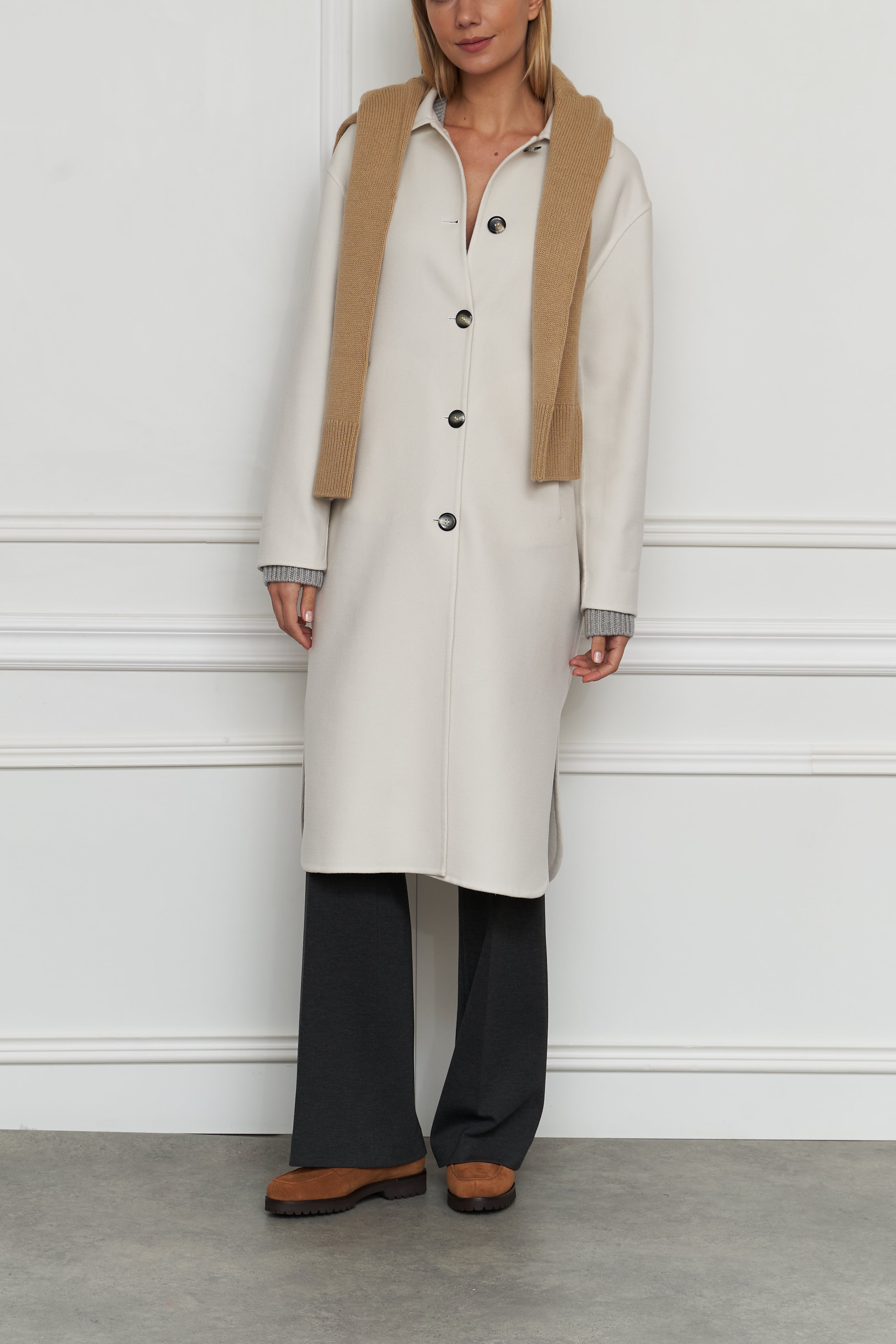 Wool coat in white