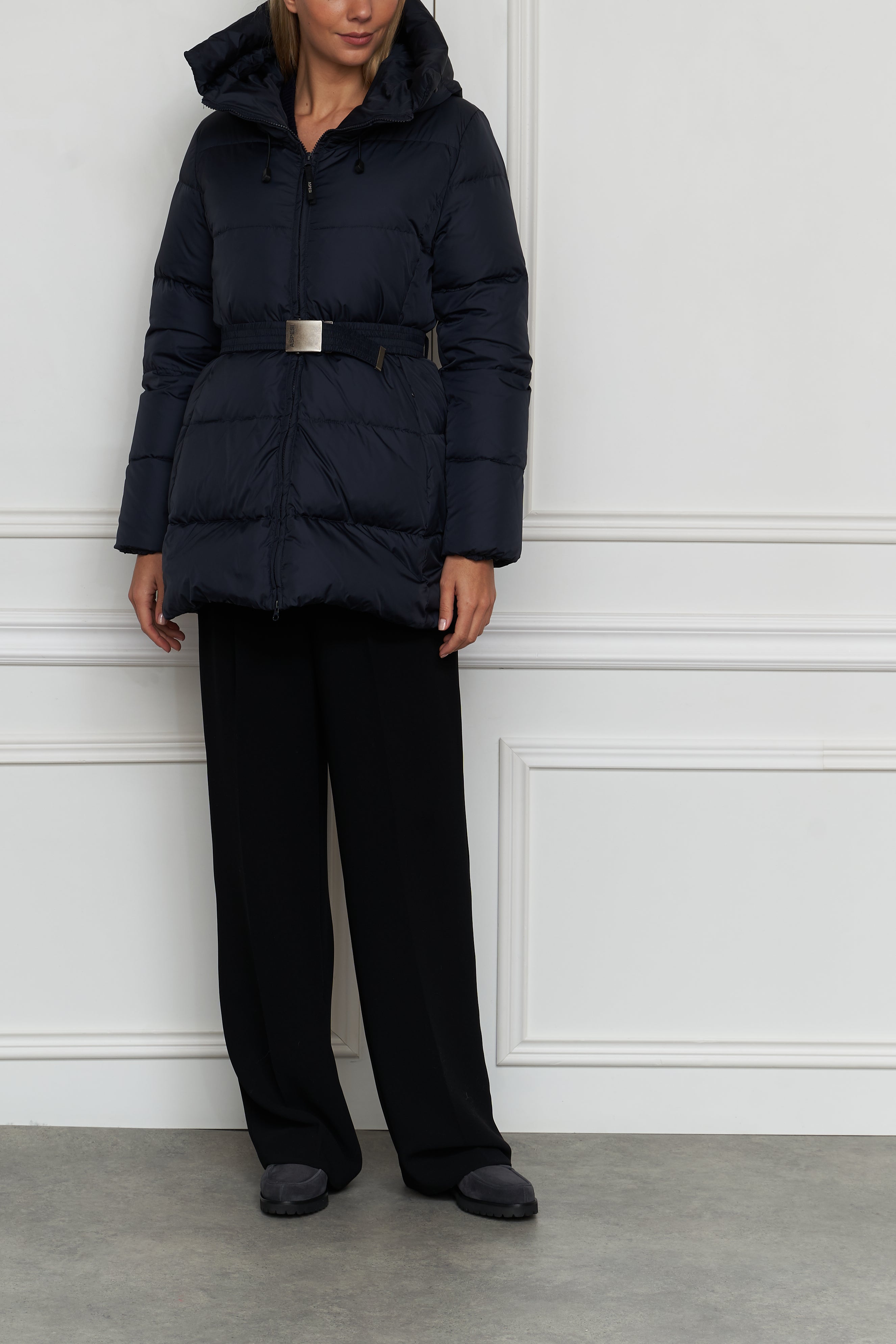 Daunenjacke in marine