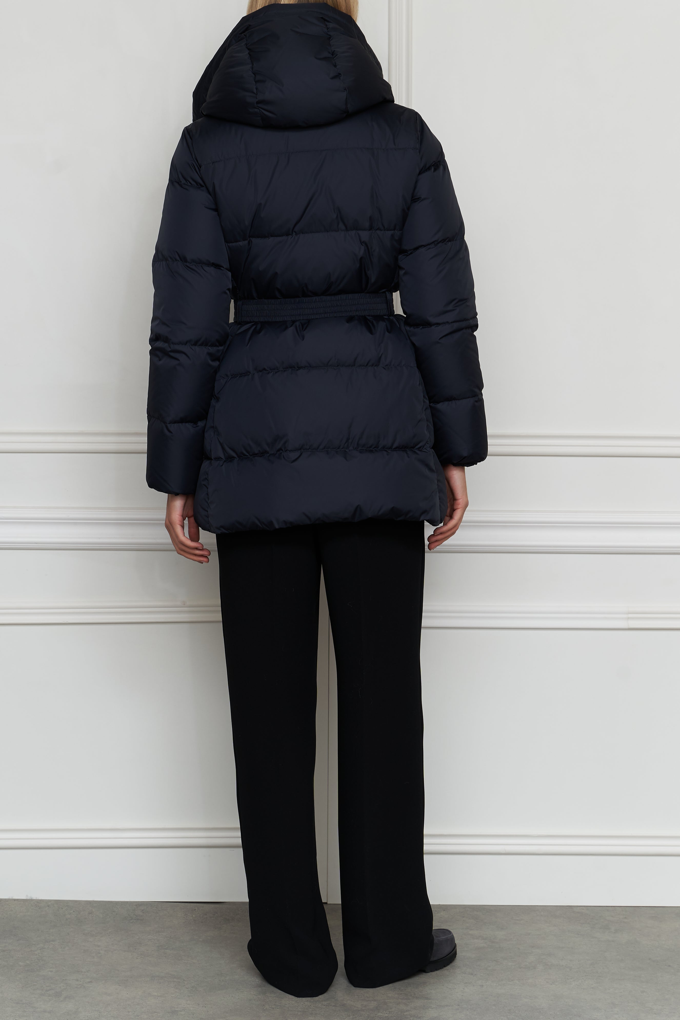 Daunenjacke in marine