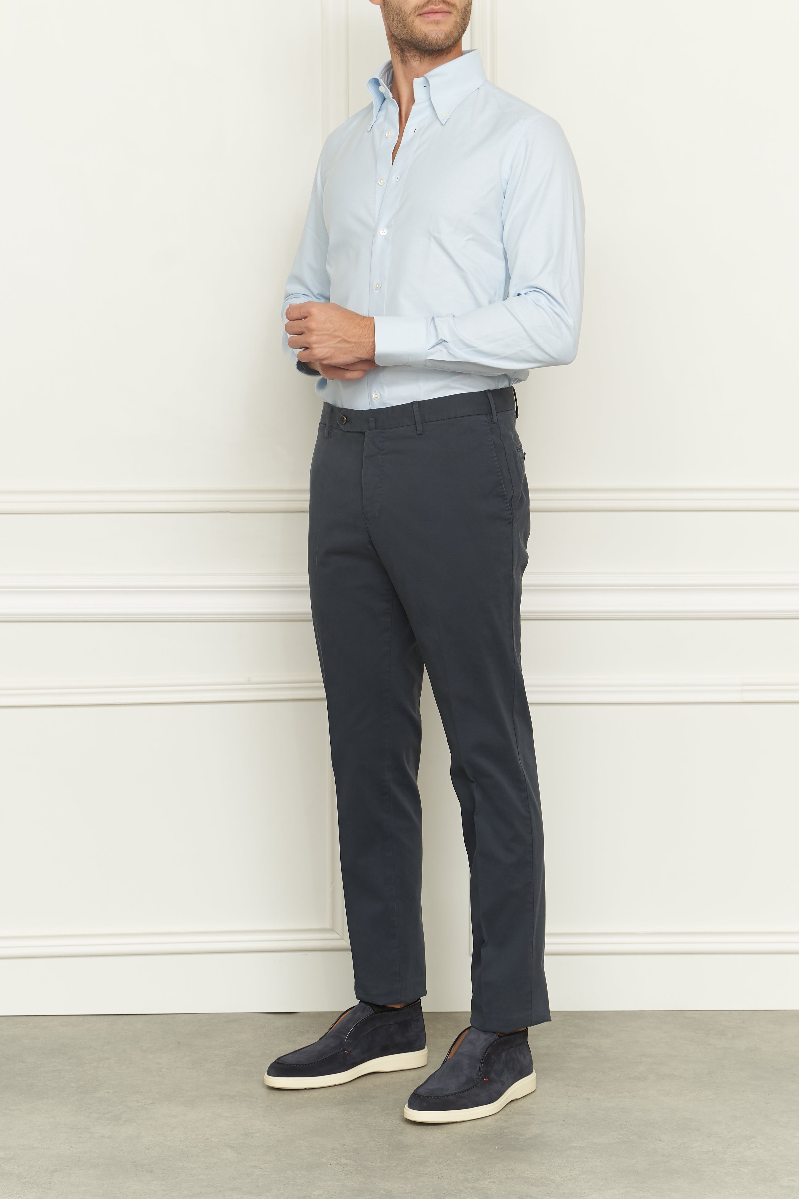 Chino in dunkelblau