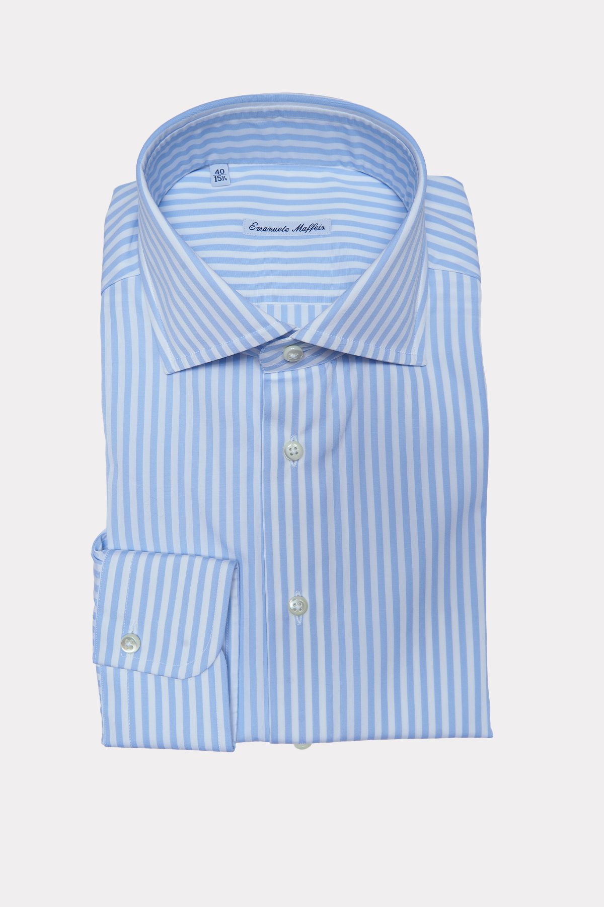 Twill shirt in light blue with shark collar