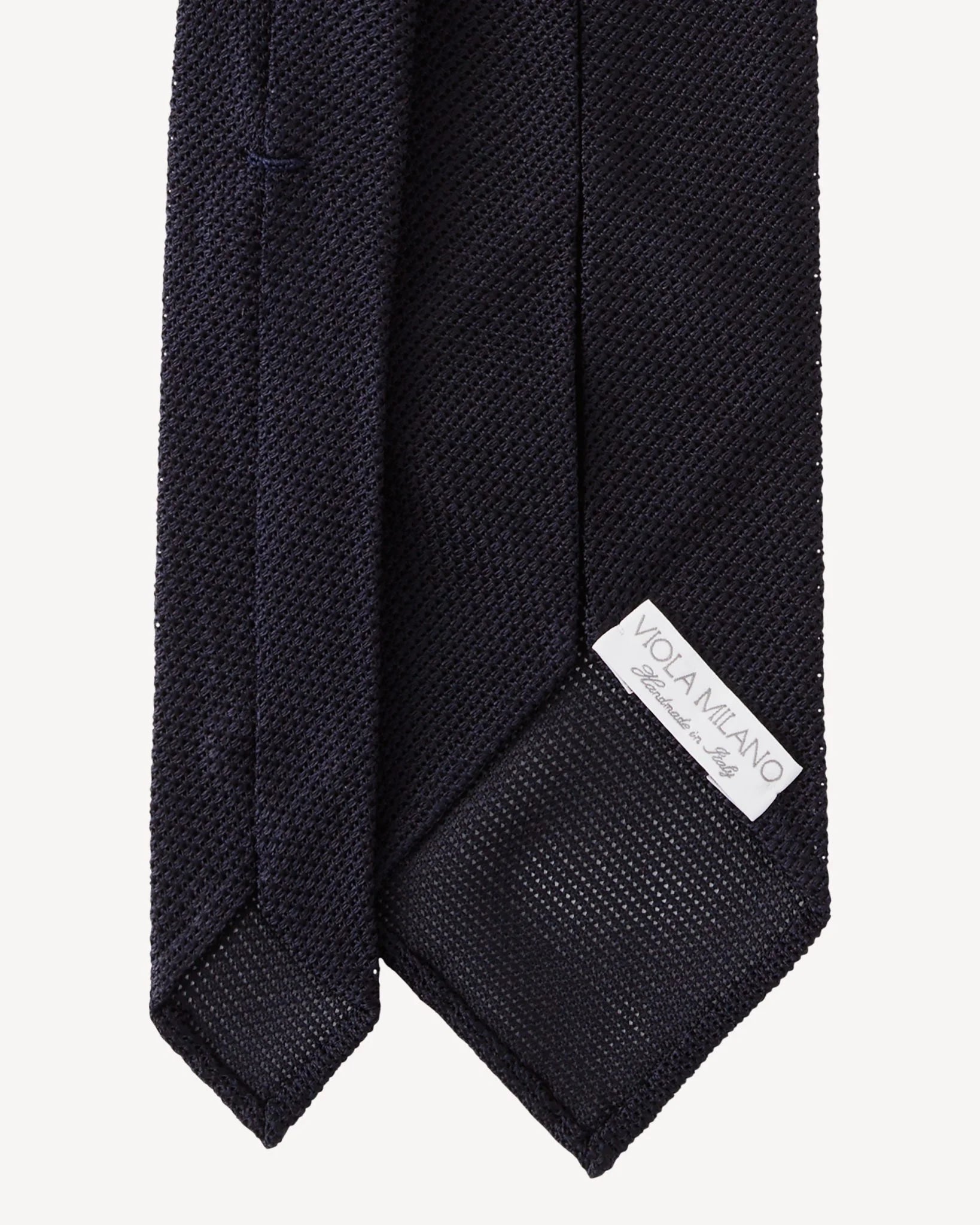 Tie in navy