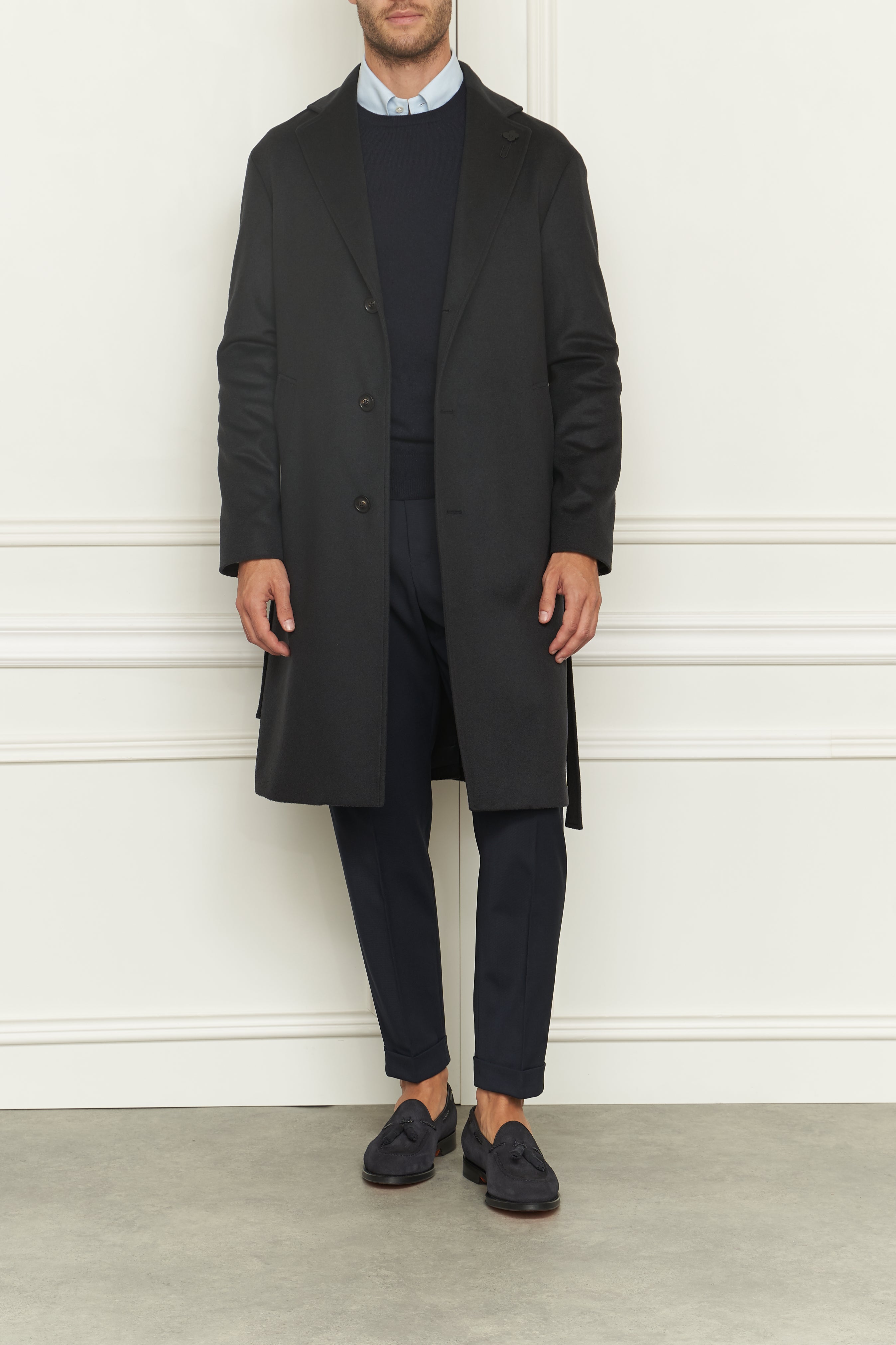 Cashmere coat in dark blue