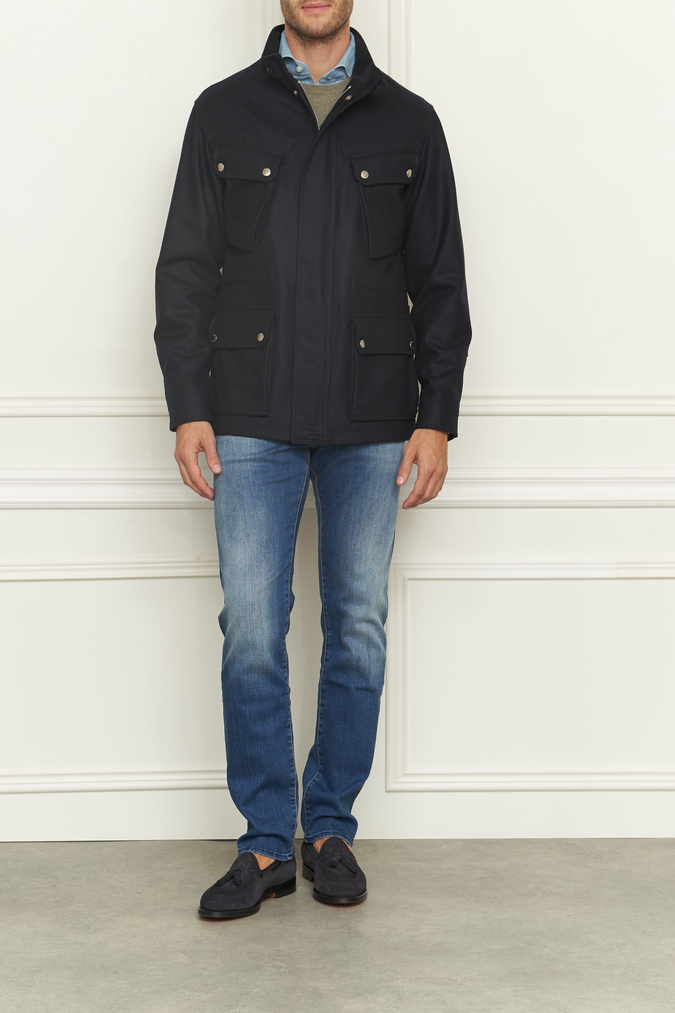 Wolljacke in marine