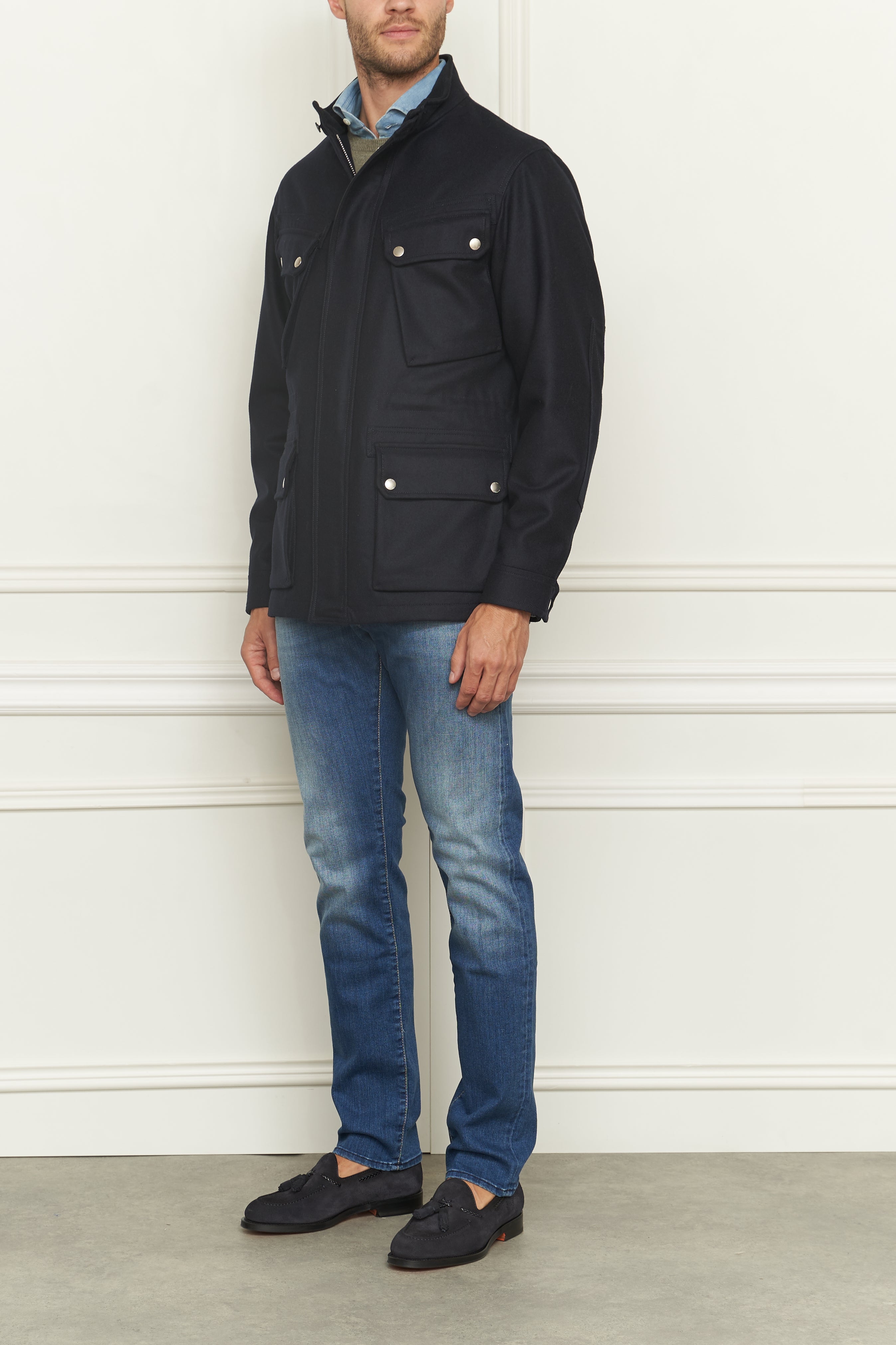 Wolljacke in marine