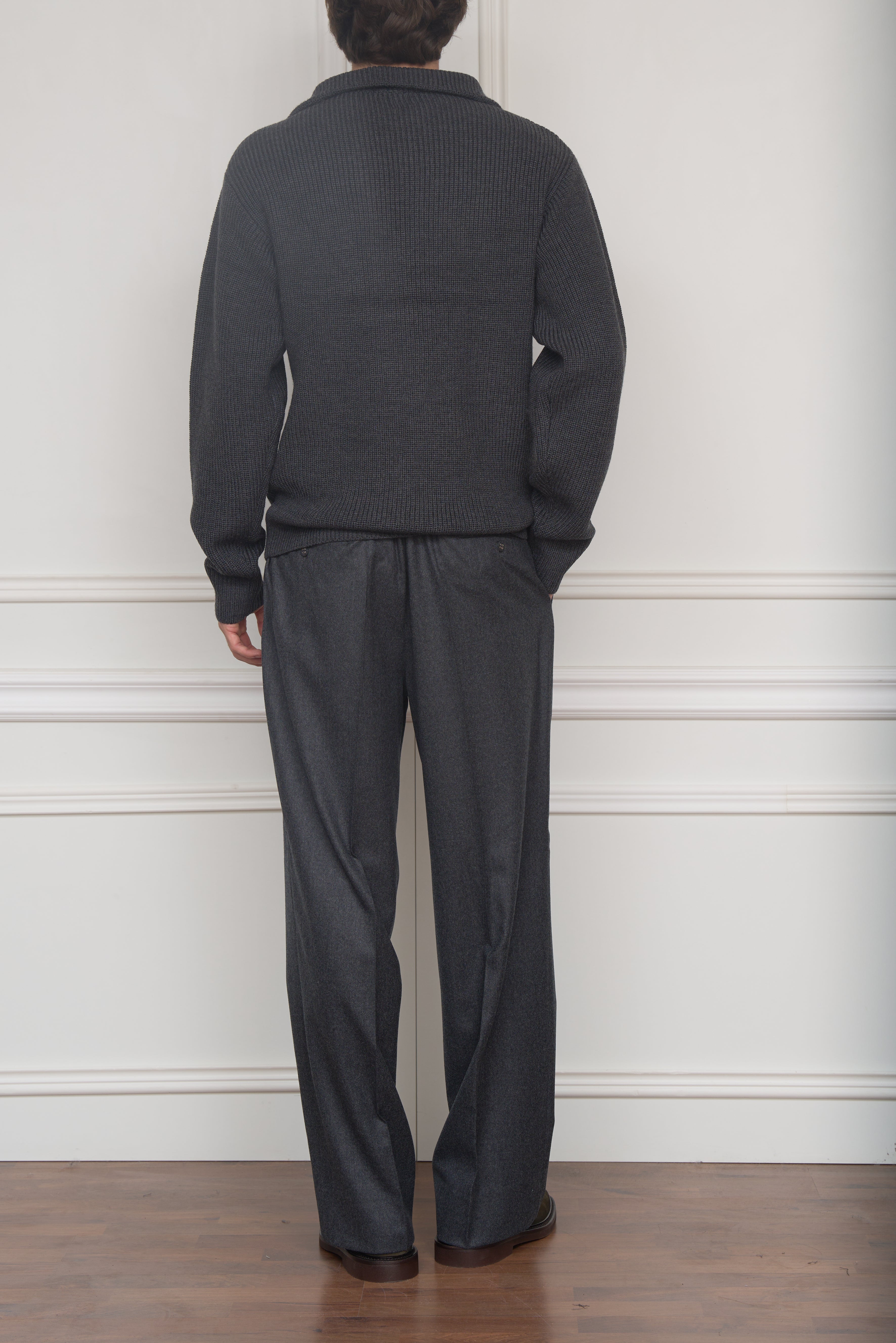 Grober Troyer in grau