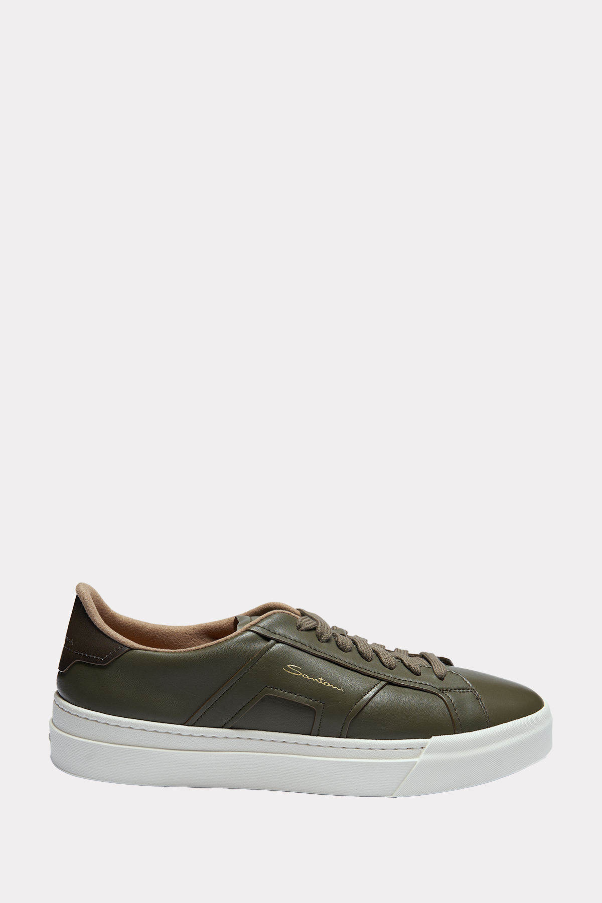 Sneakers in olive