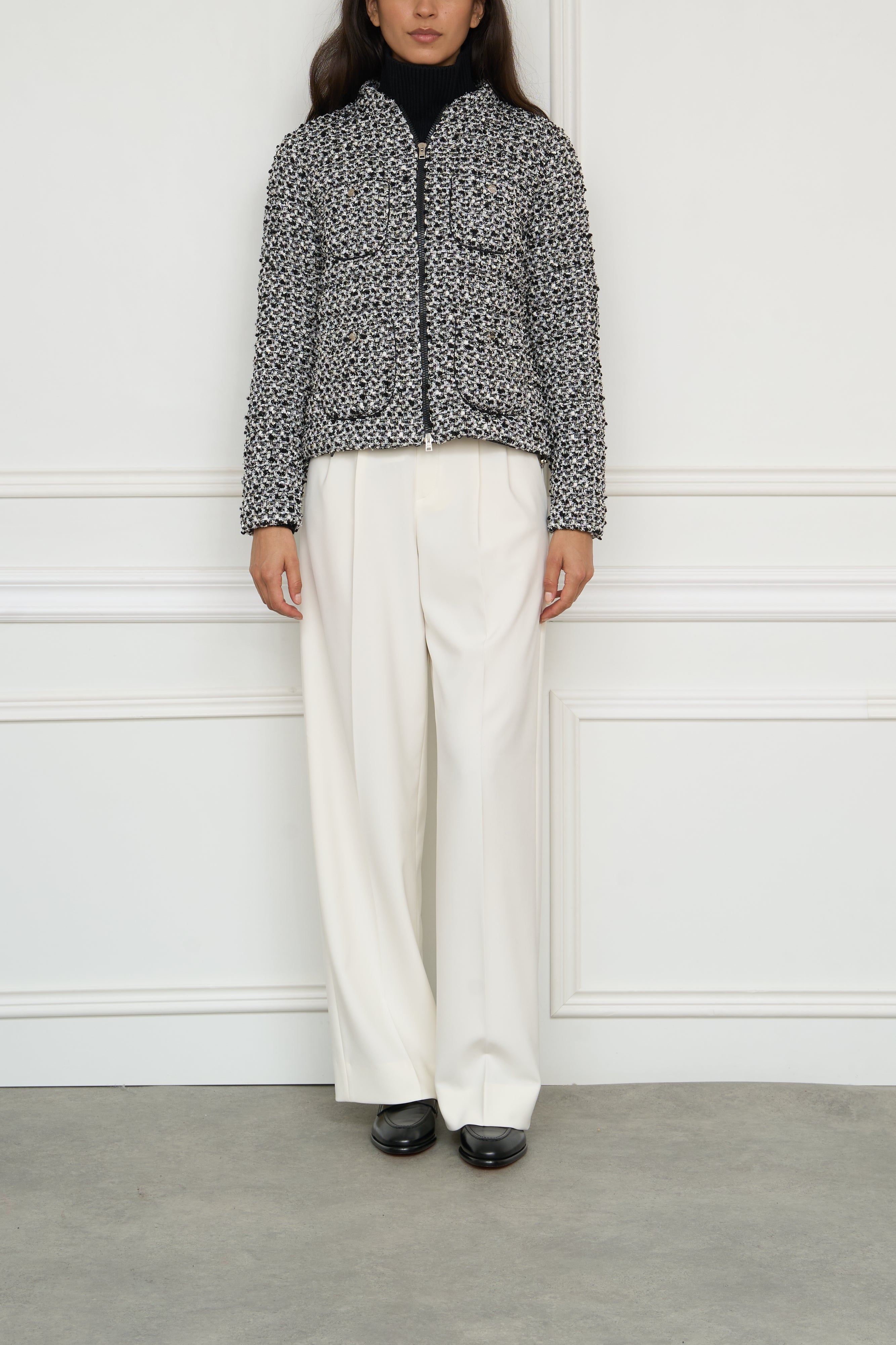 Structured jacket in black/white