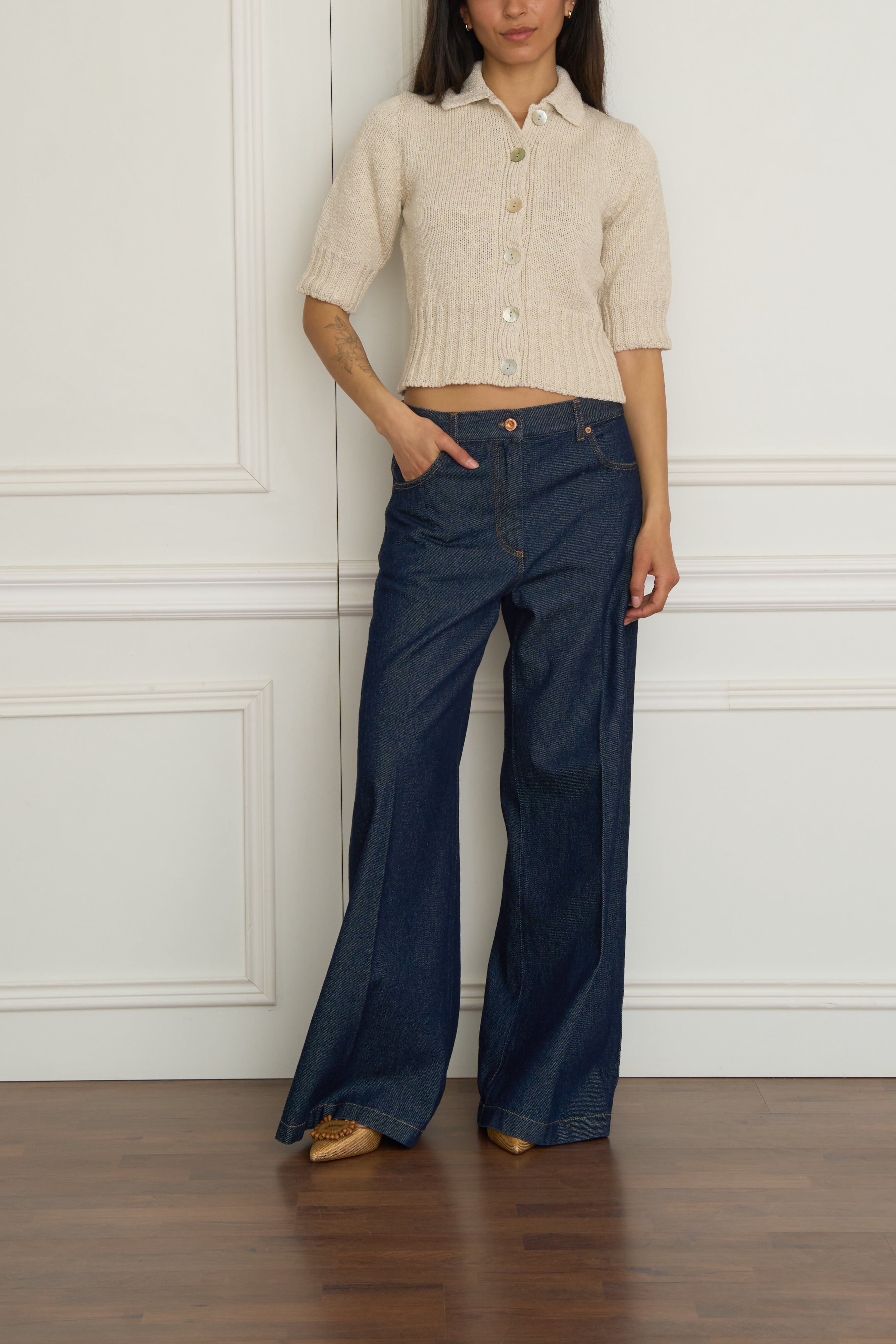 Kurzarm-Strickjacke in beige