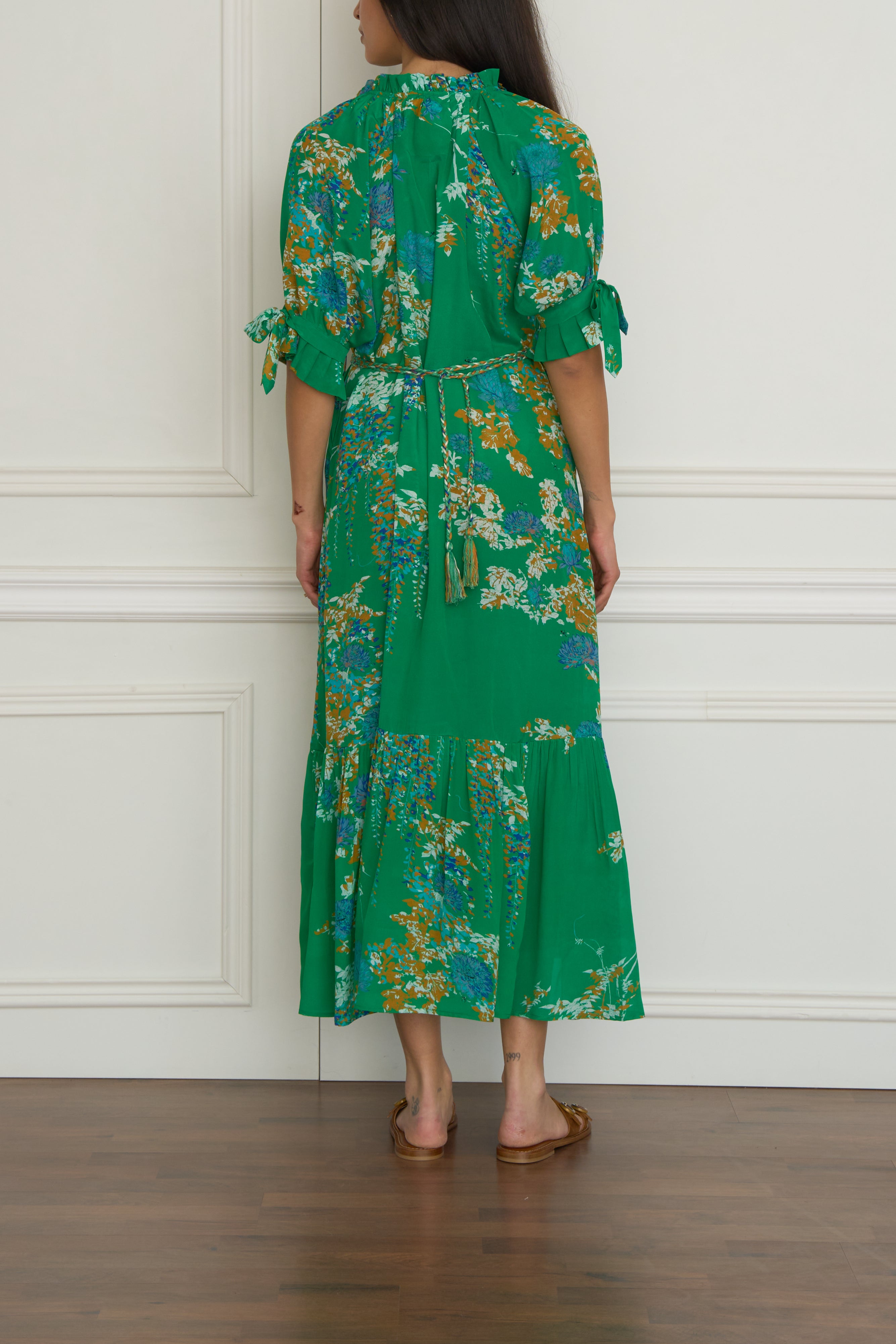 Gemustertes Seidenkleid in grün