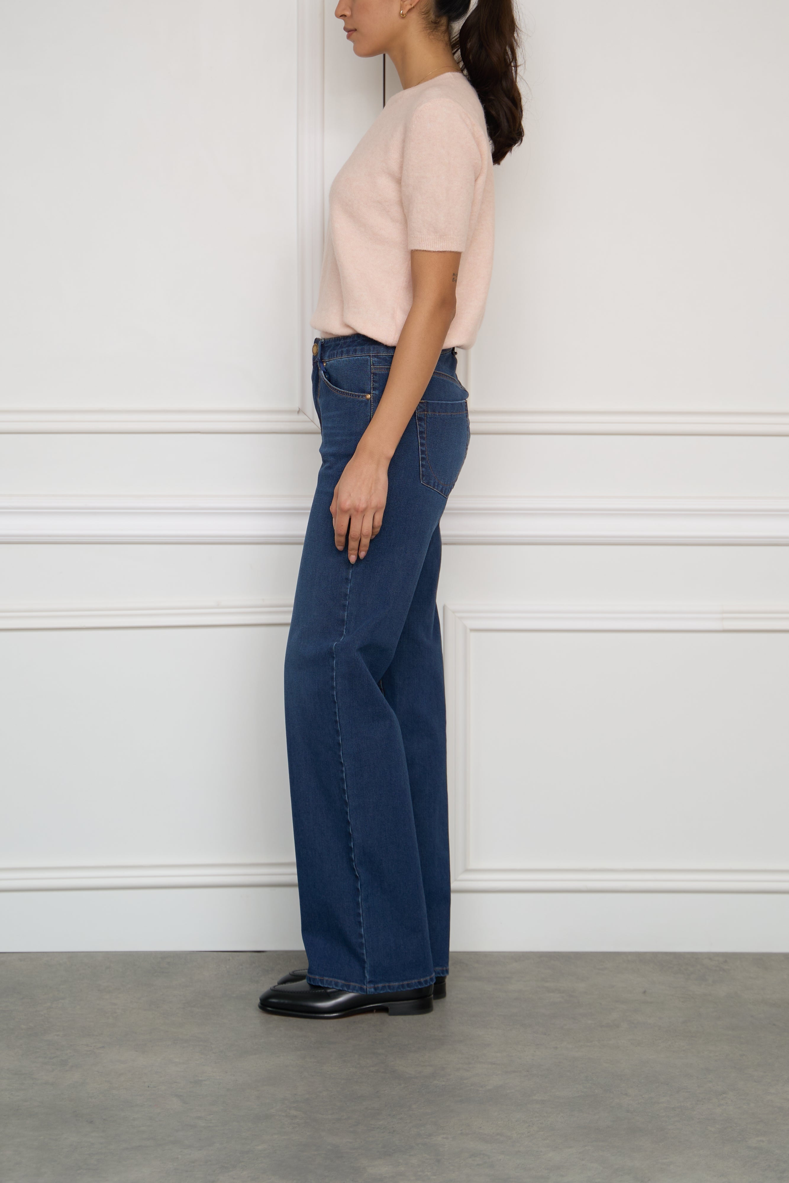 Straight jeans in dark blue