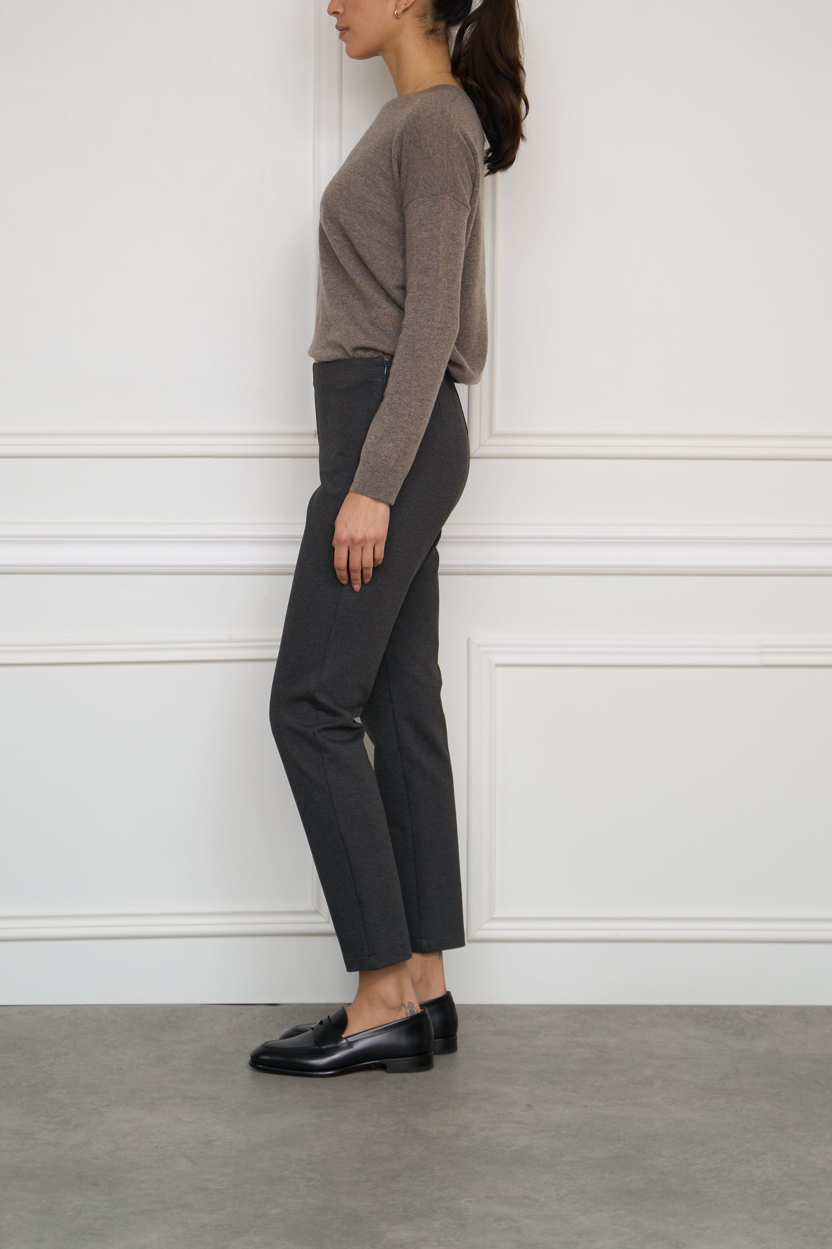 Pants in grey