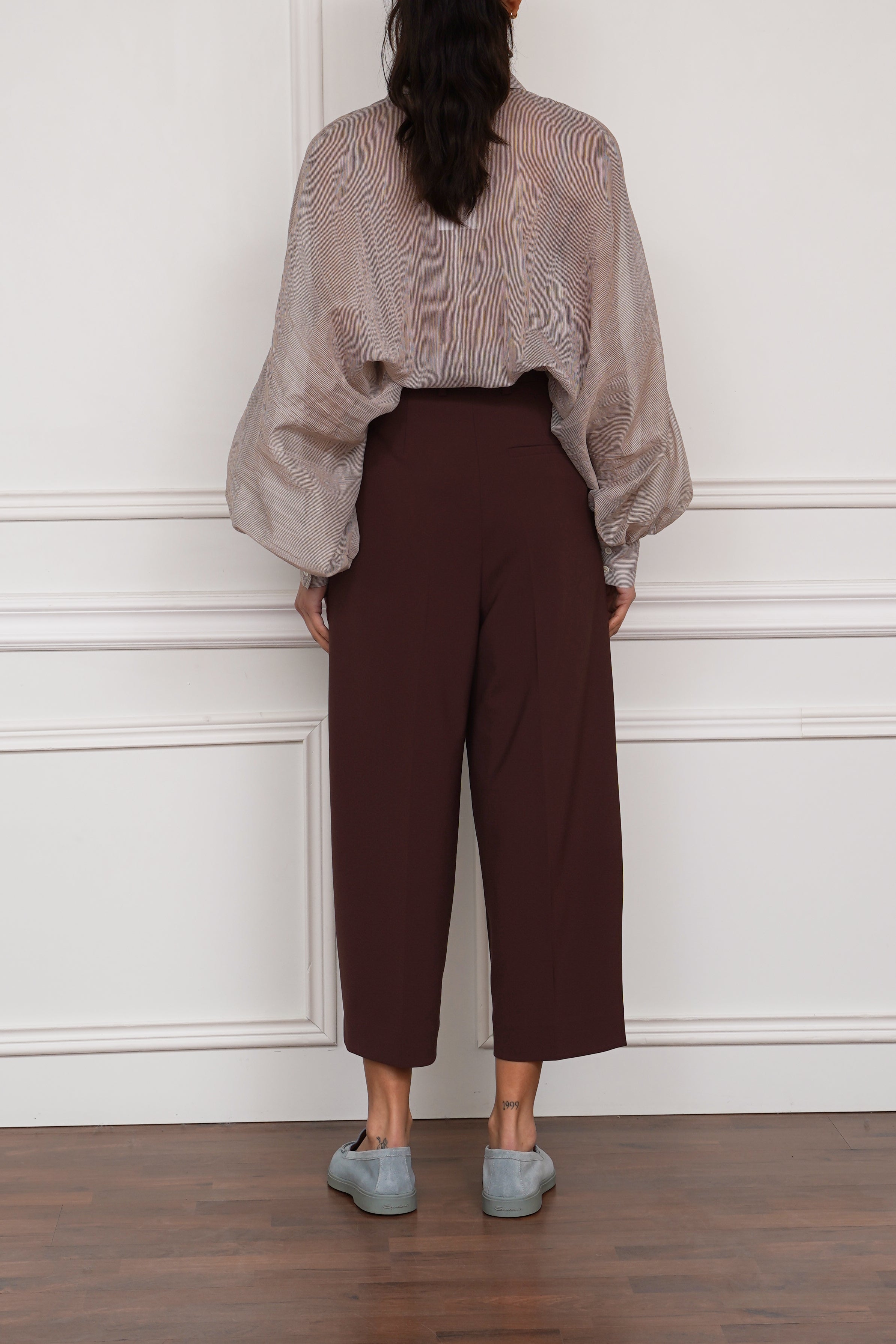 Bluse mit Ballonärmeln in taupe