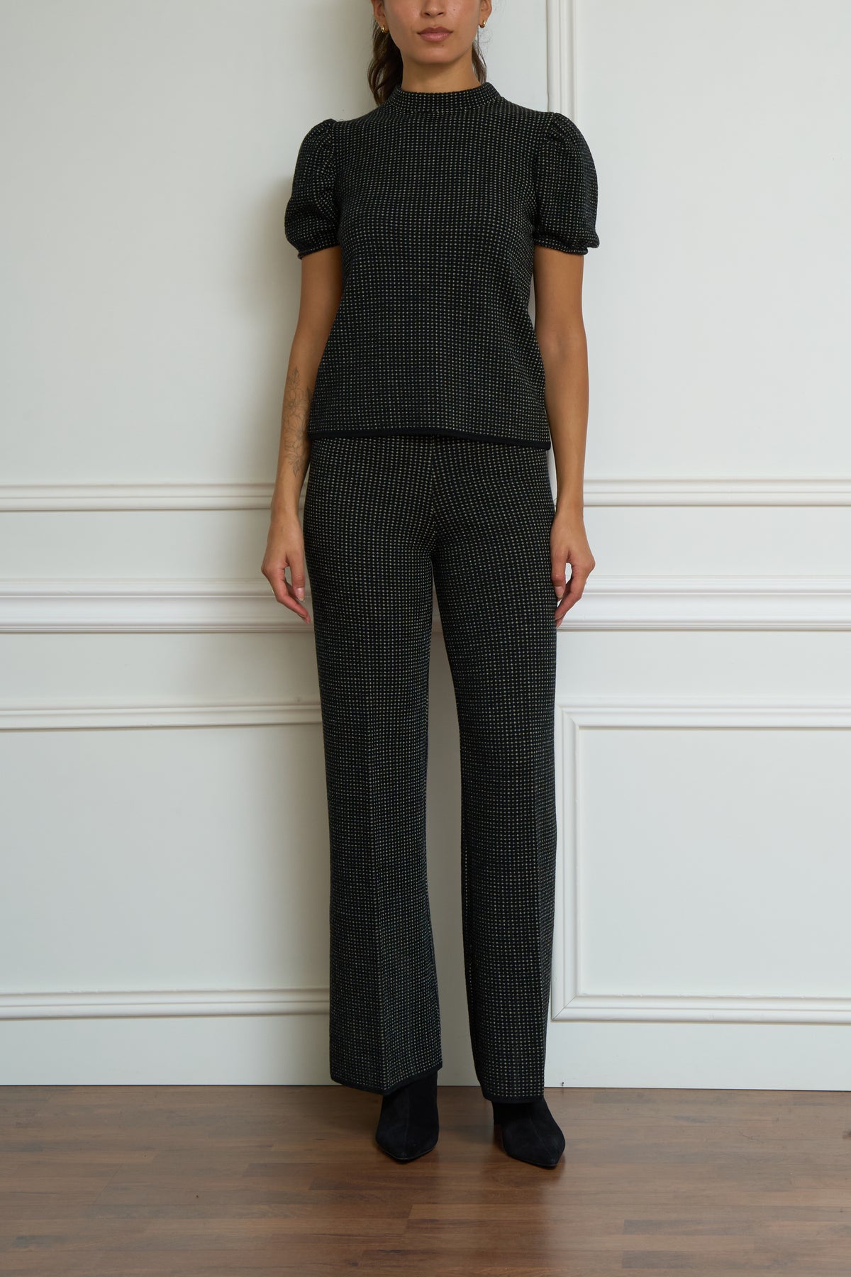 Wool trousers with print in black