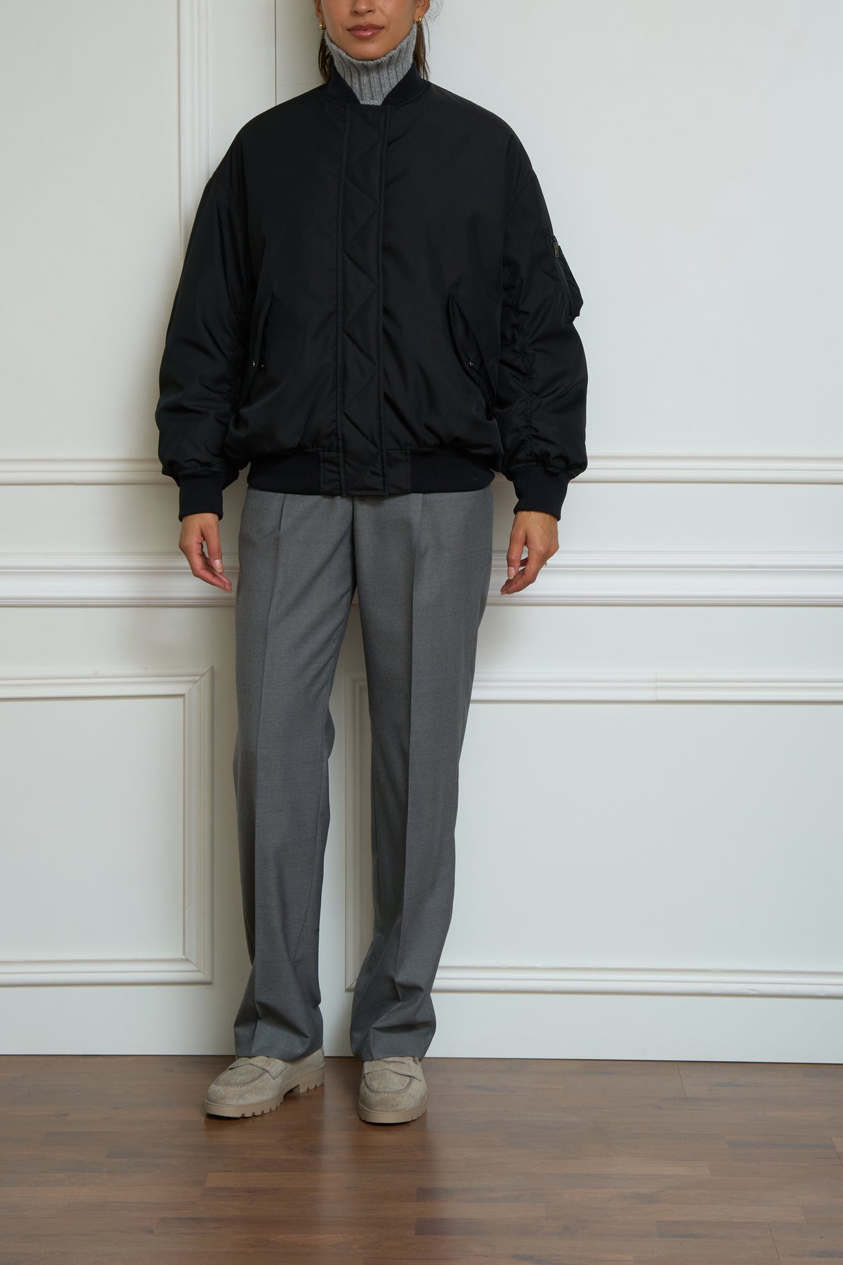 Bomber jacket in black