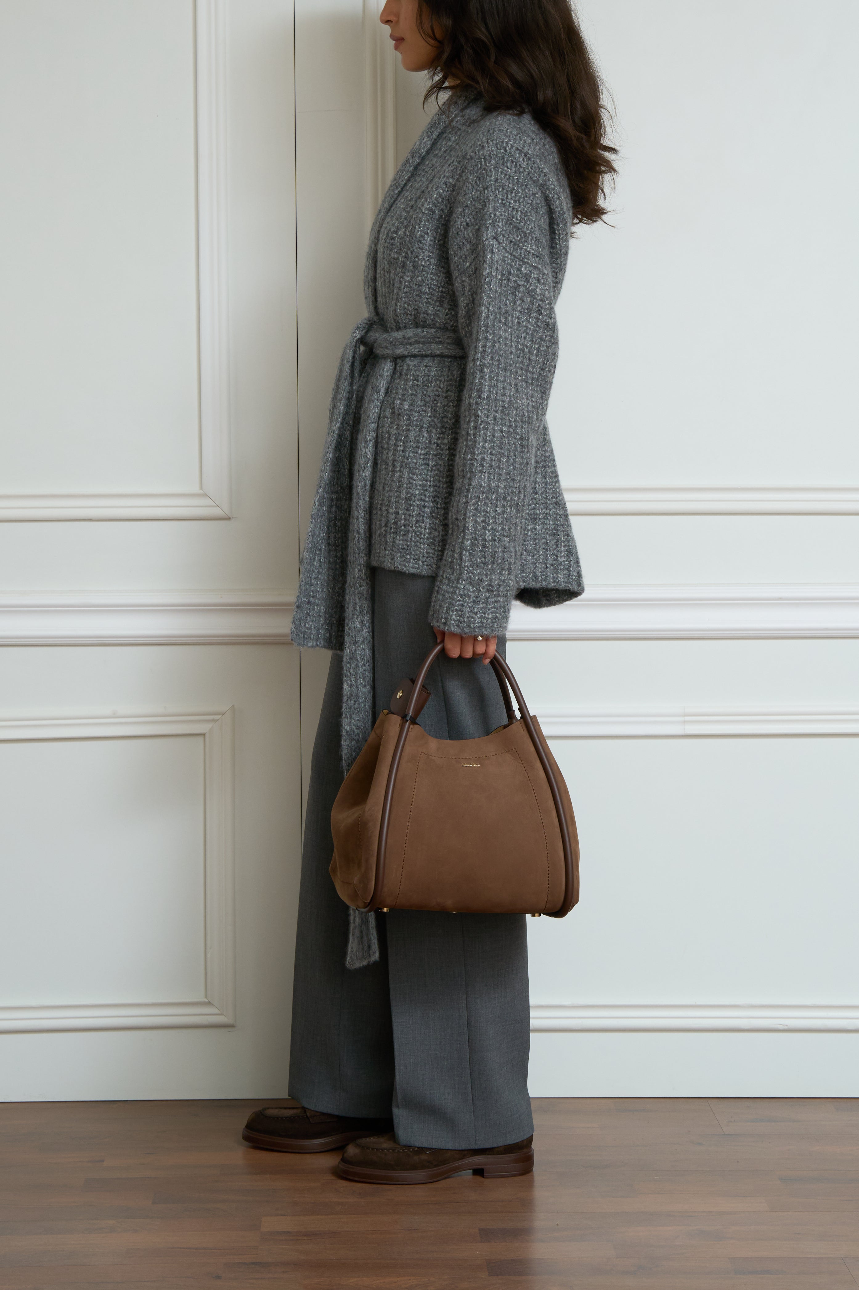Wickelstrickjacke mit Bindegürtel in mittelgrau