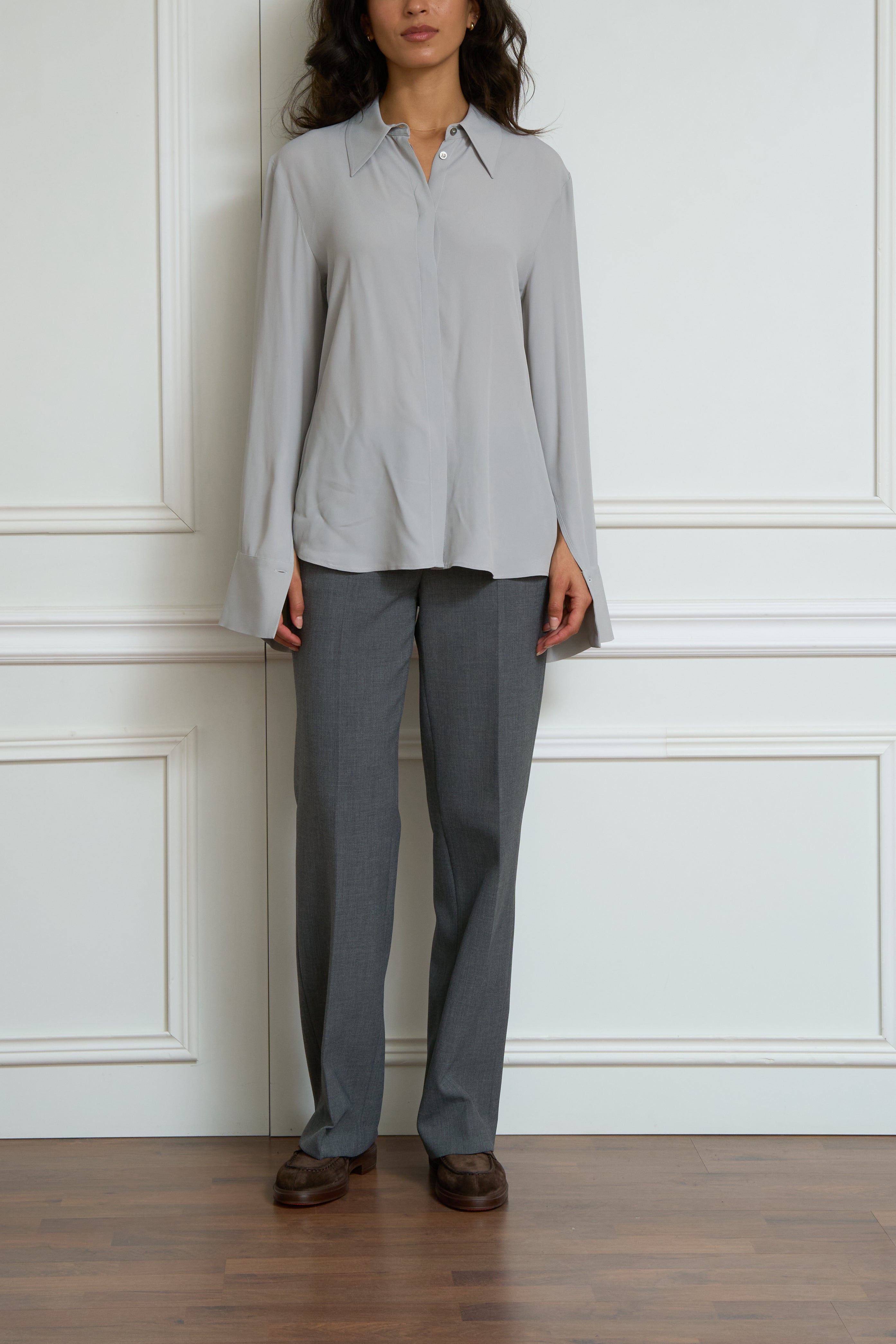 Blouse in light grey