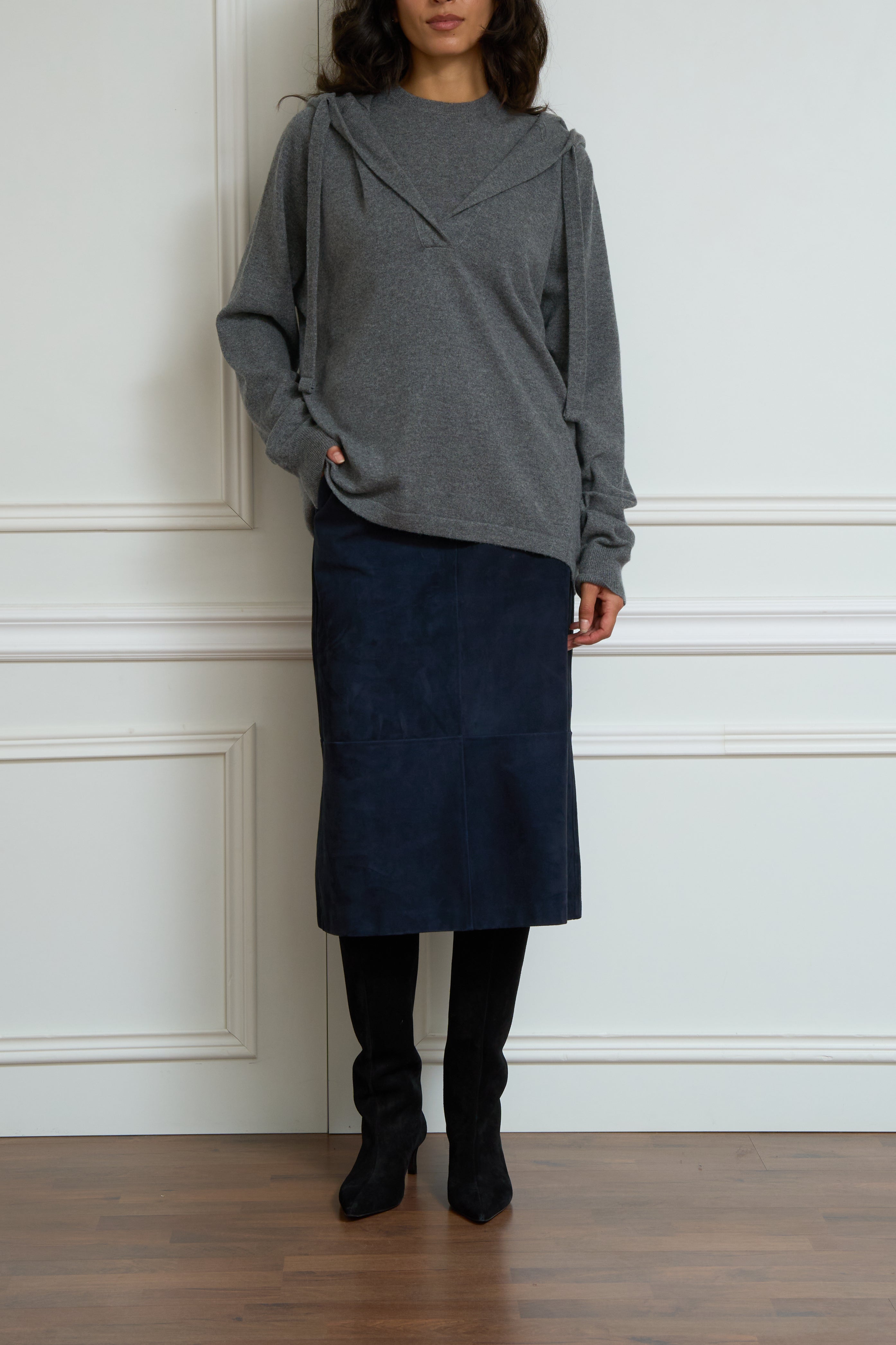 Kaschmir-Kapuzenpullover in grau