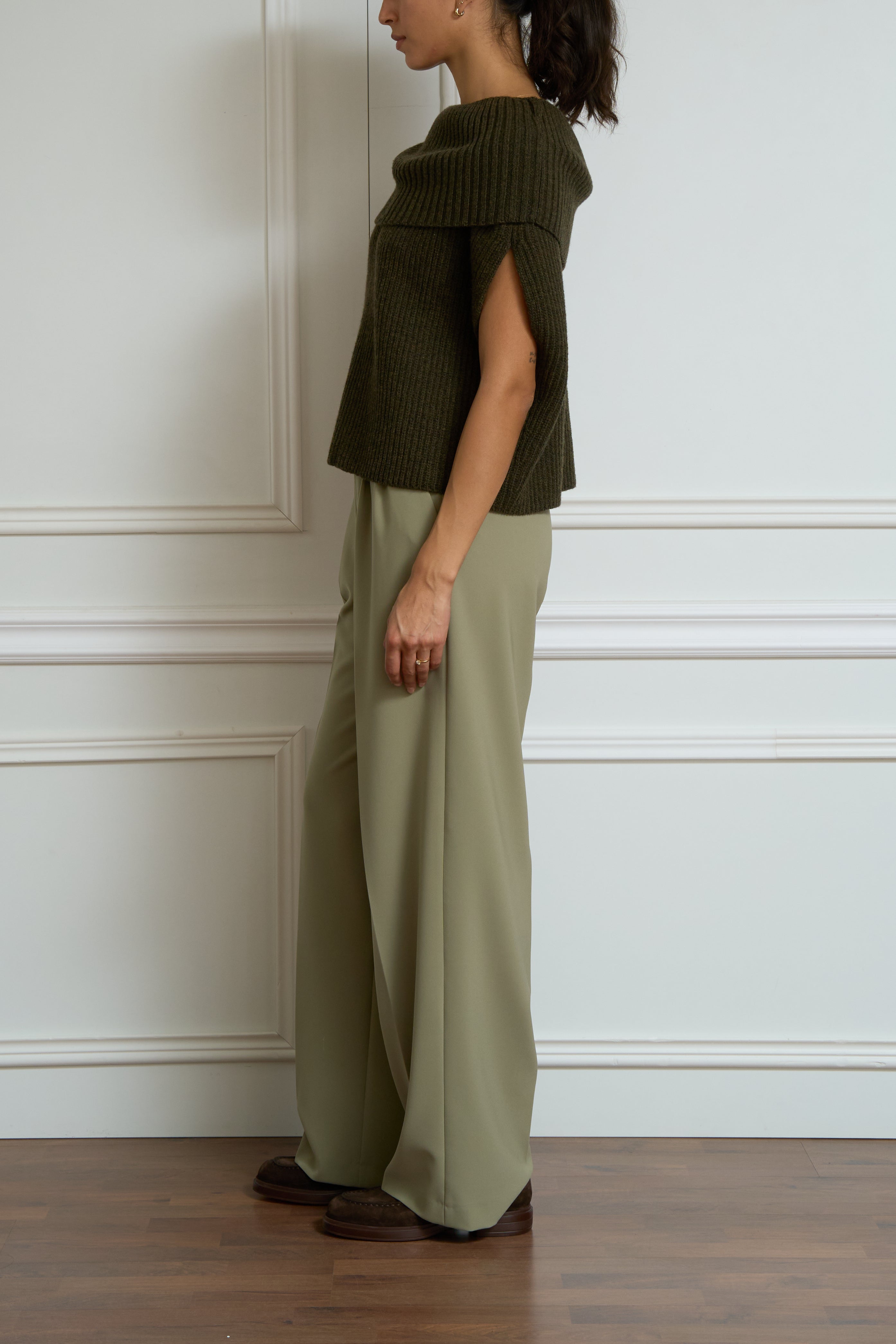 Off-Shoulder Strickpullover in grün