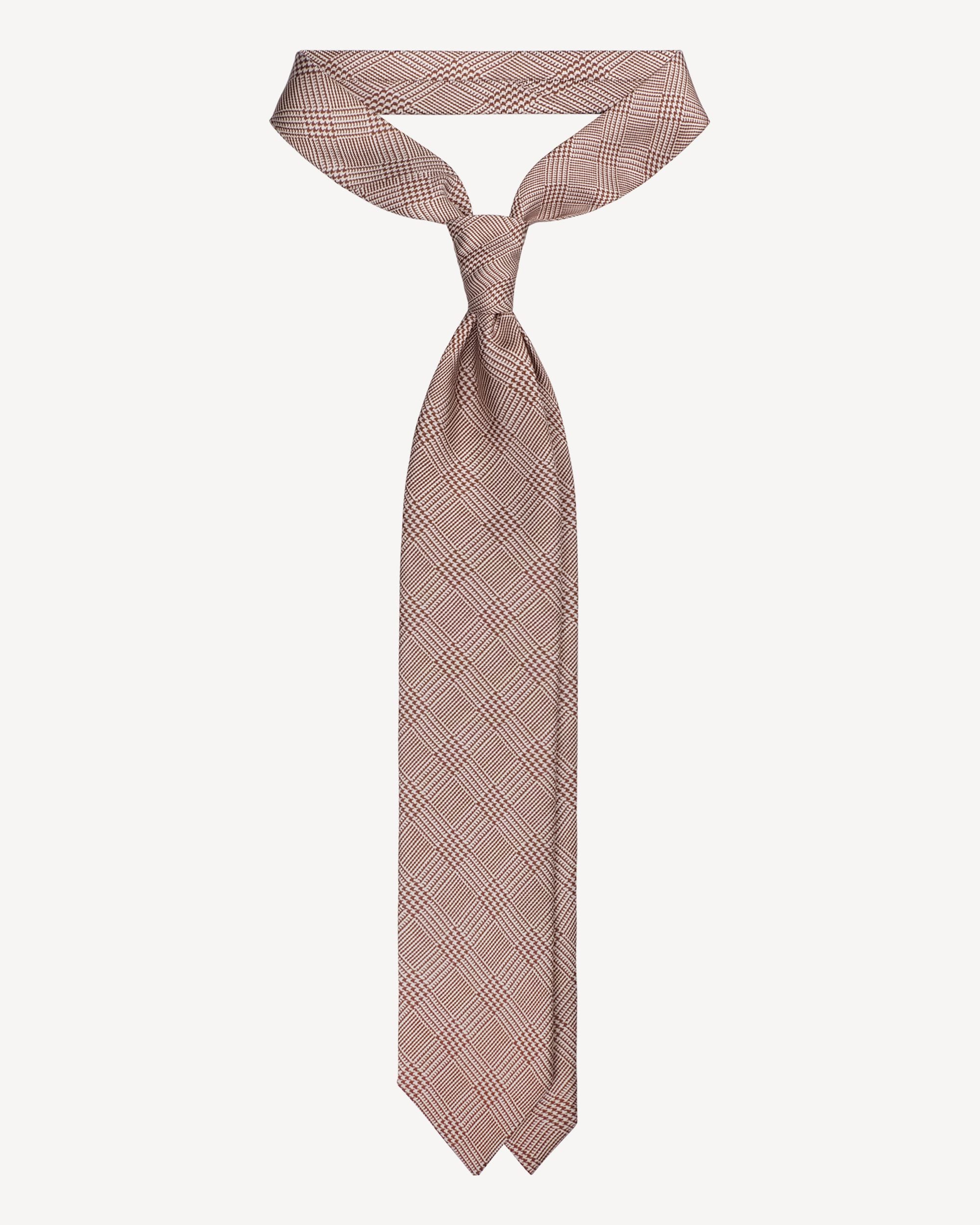 Tie in brown