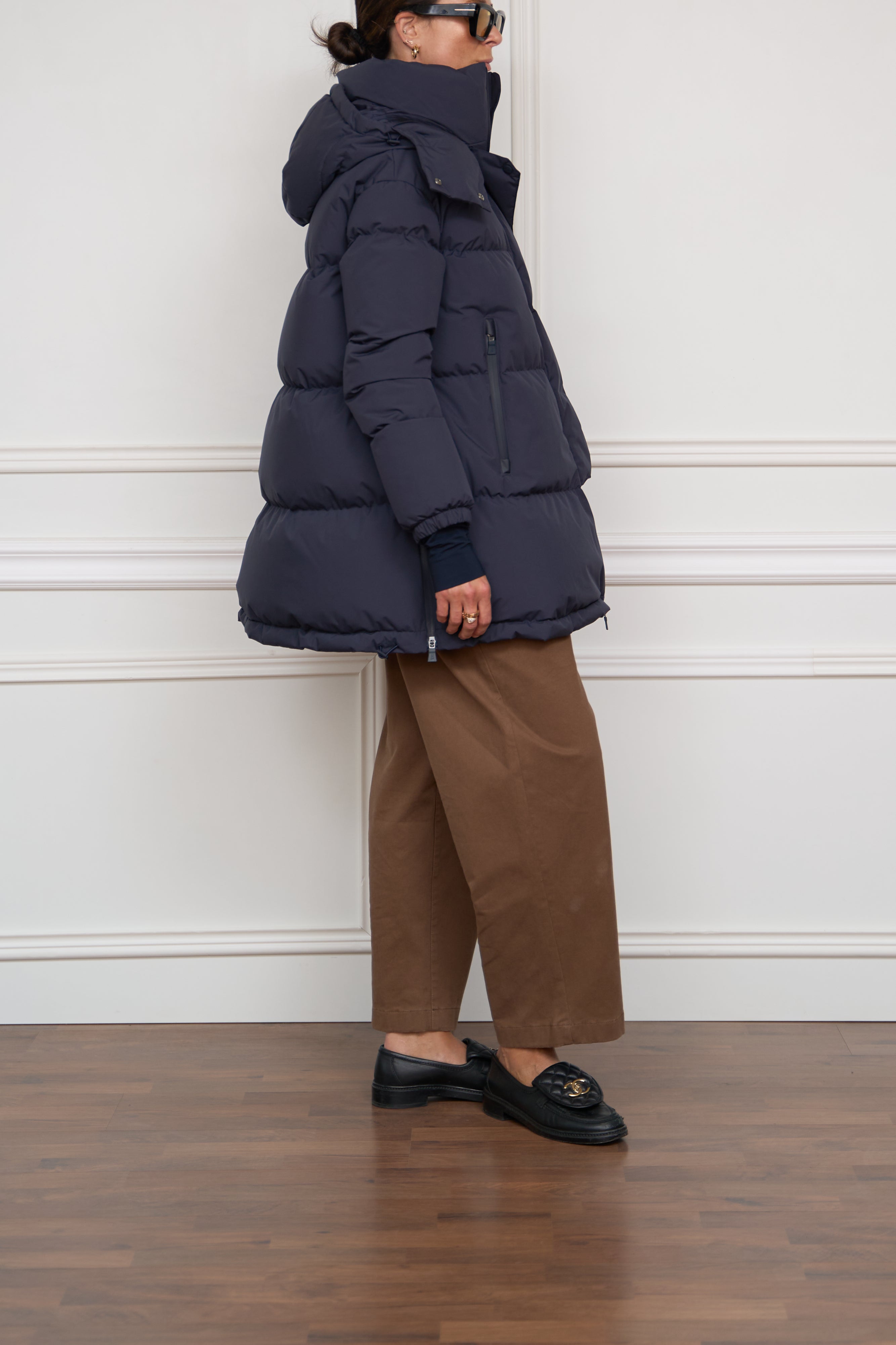 Short down jacket in blue/white
