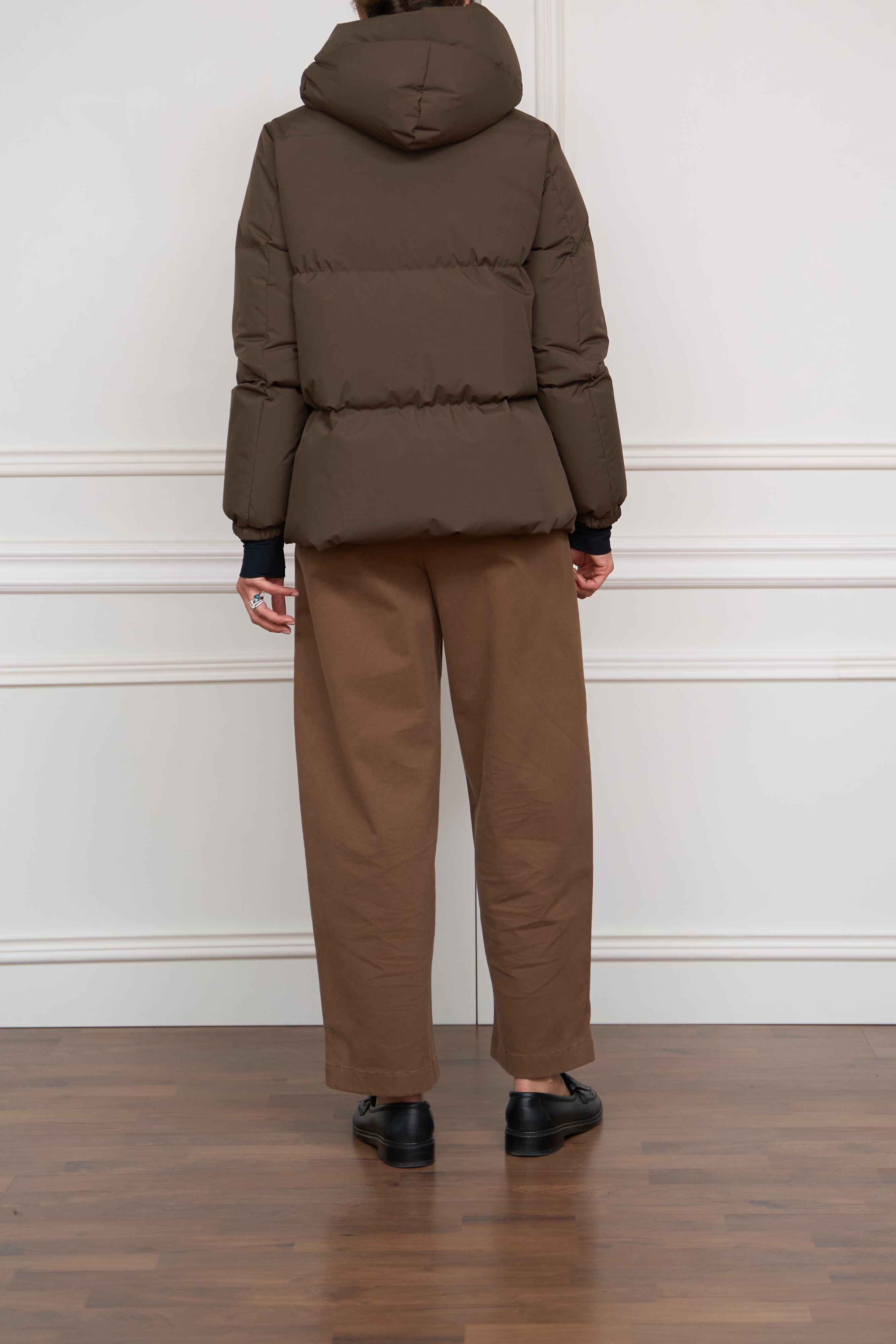 Short down jacket in blue/white