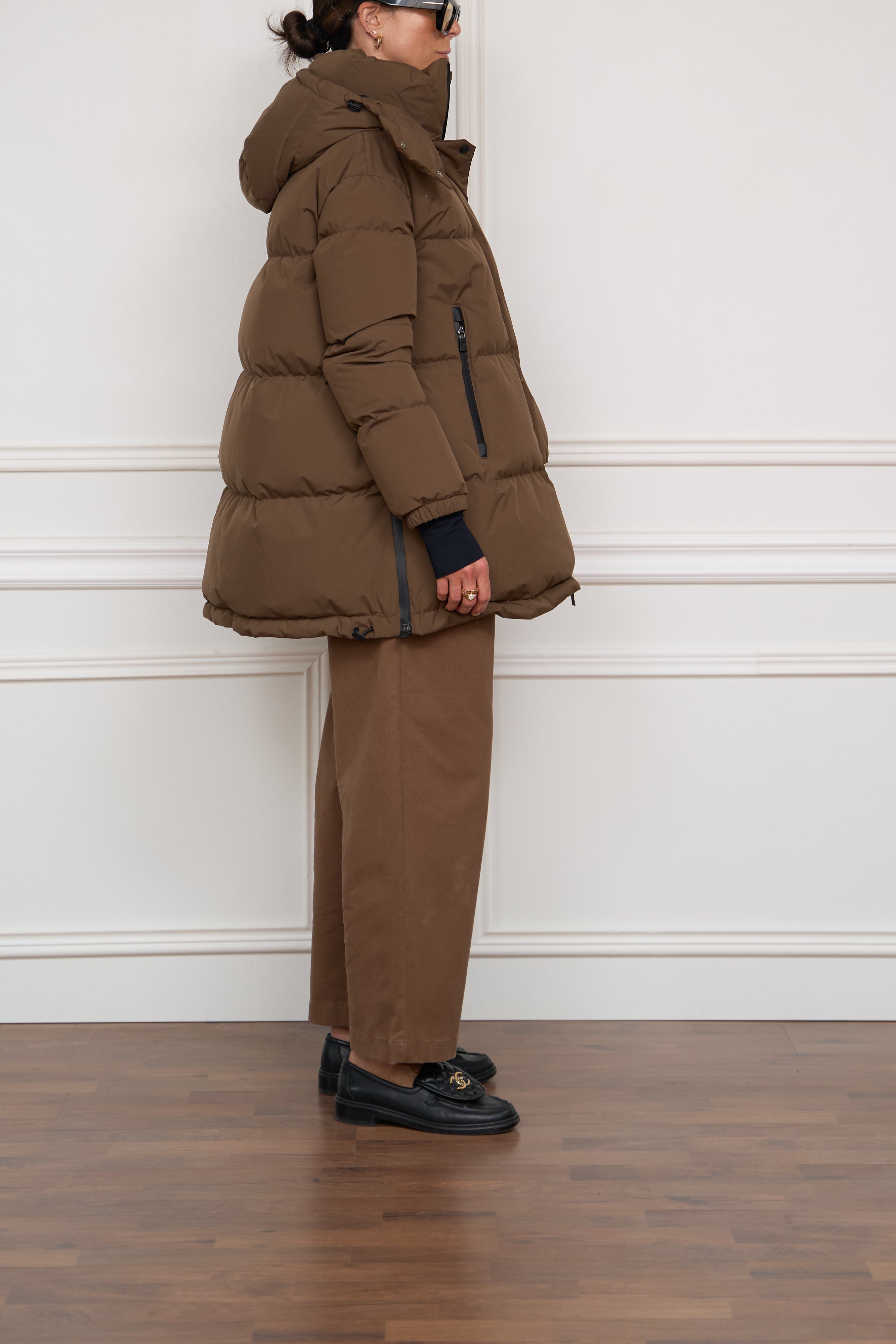 Short down jacket in blue/white