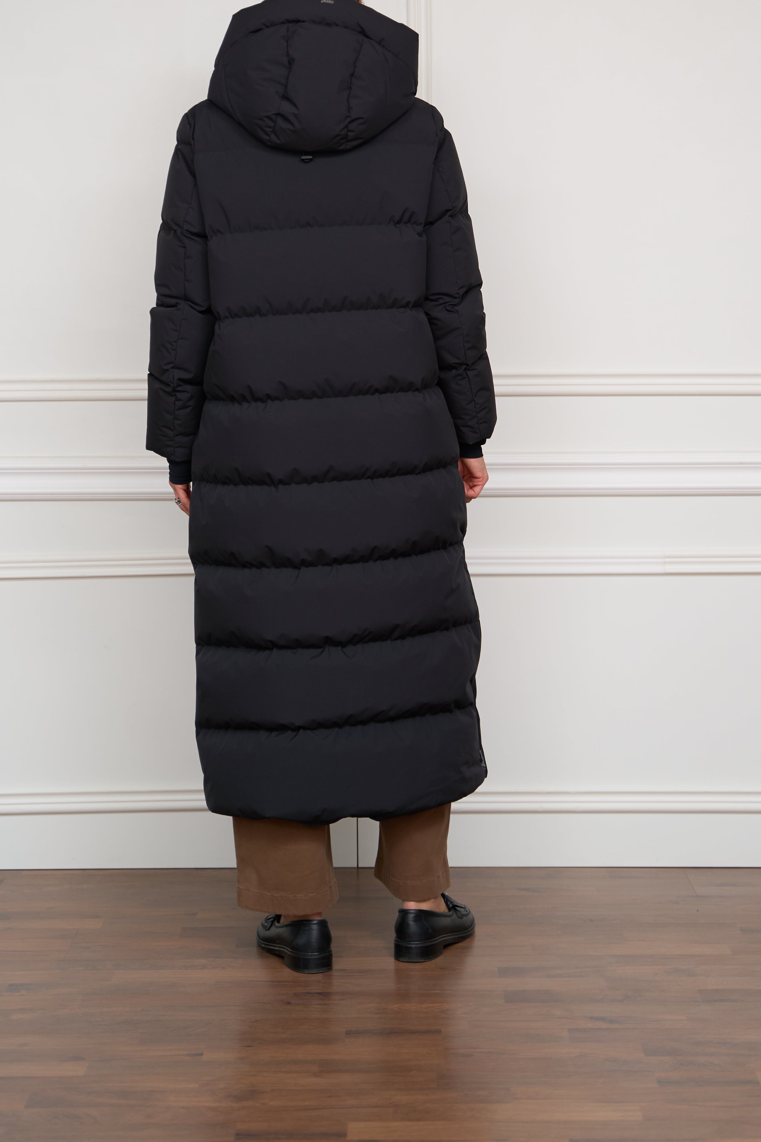 Short down jacket in blue/white