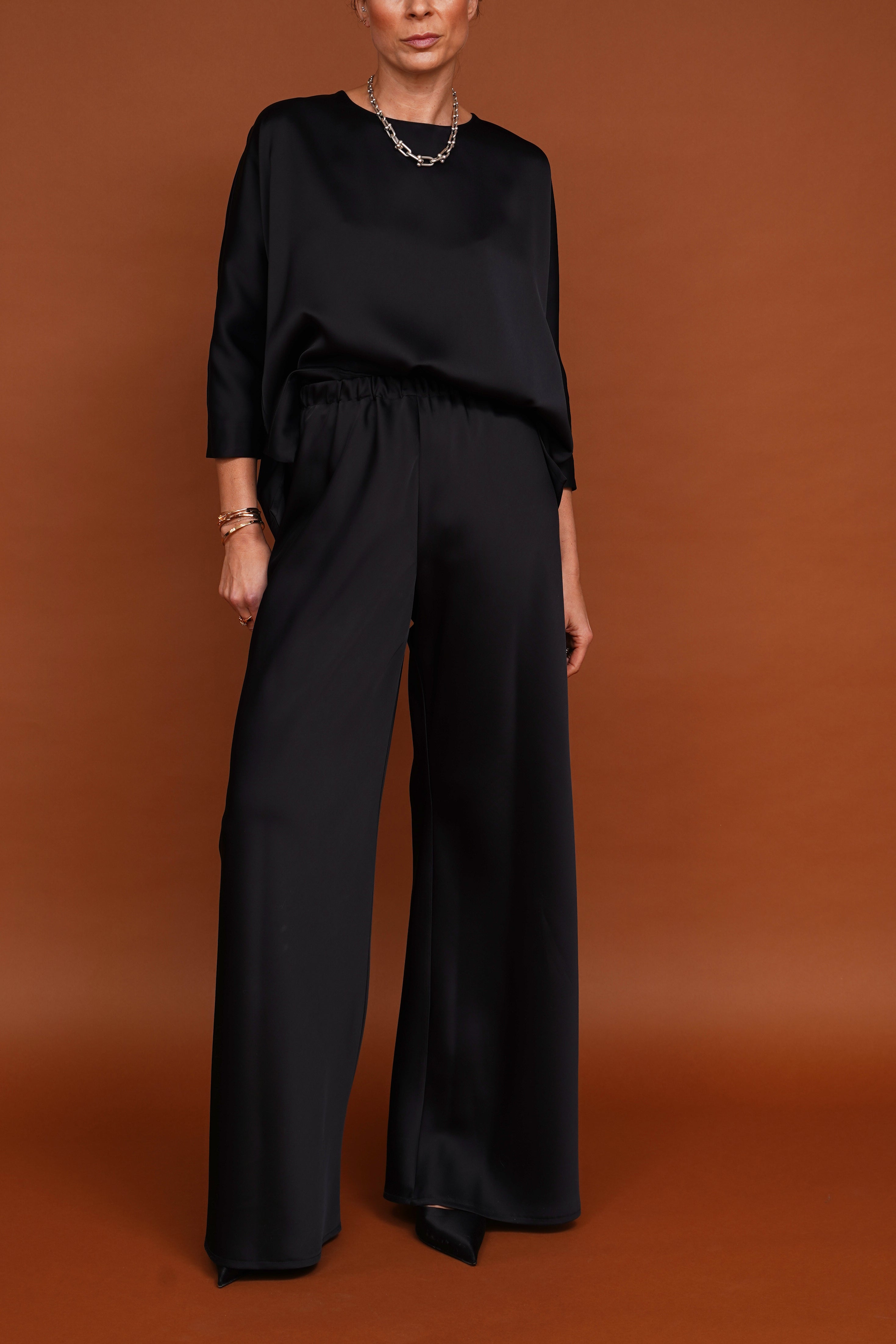 Zweiteiler in schwarz