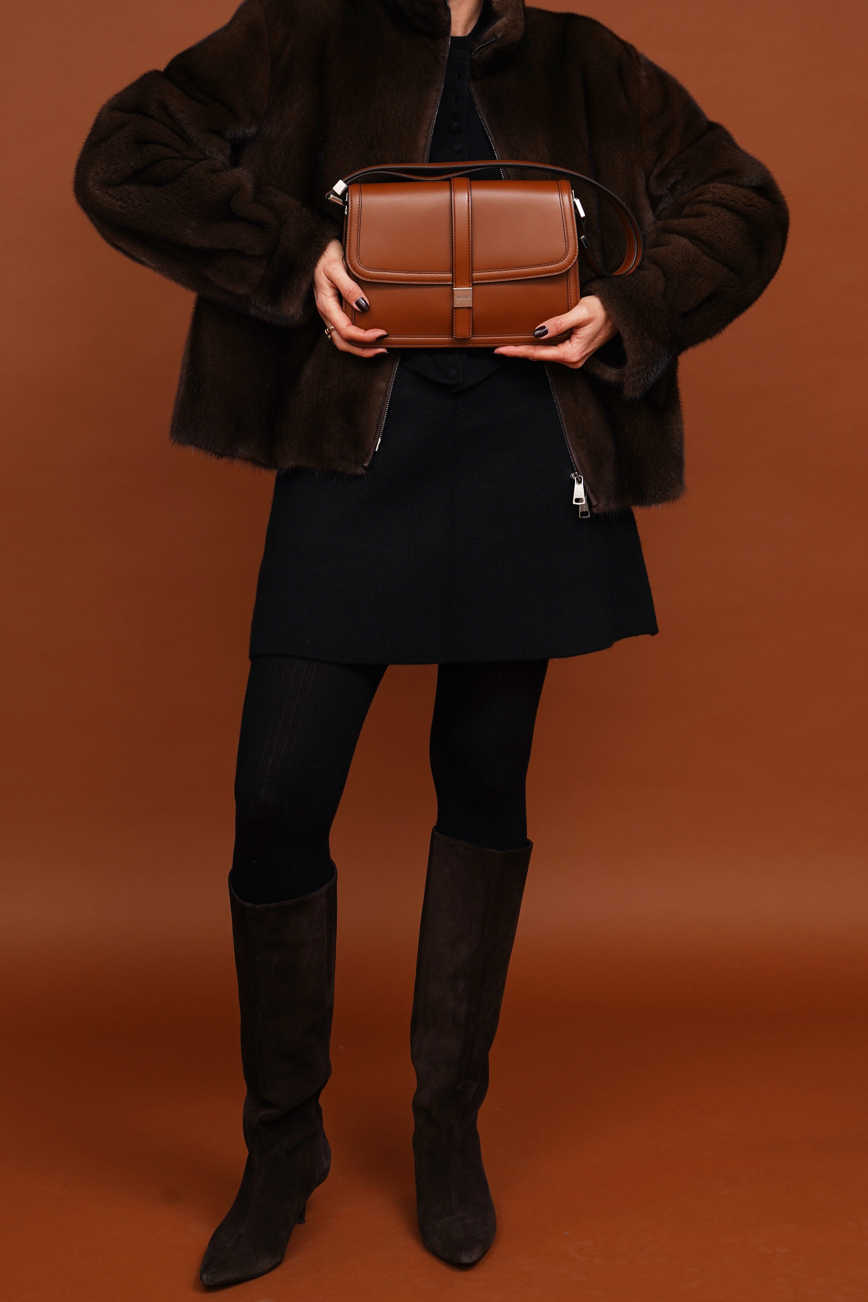 Handbag in brown