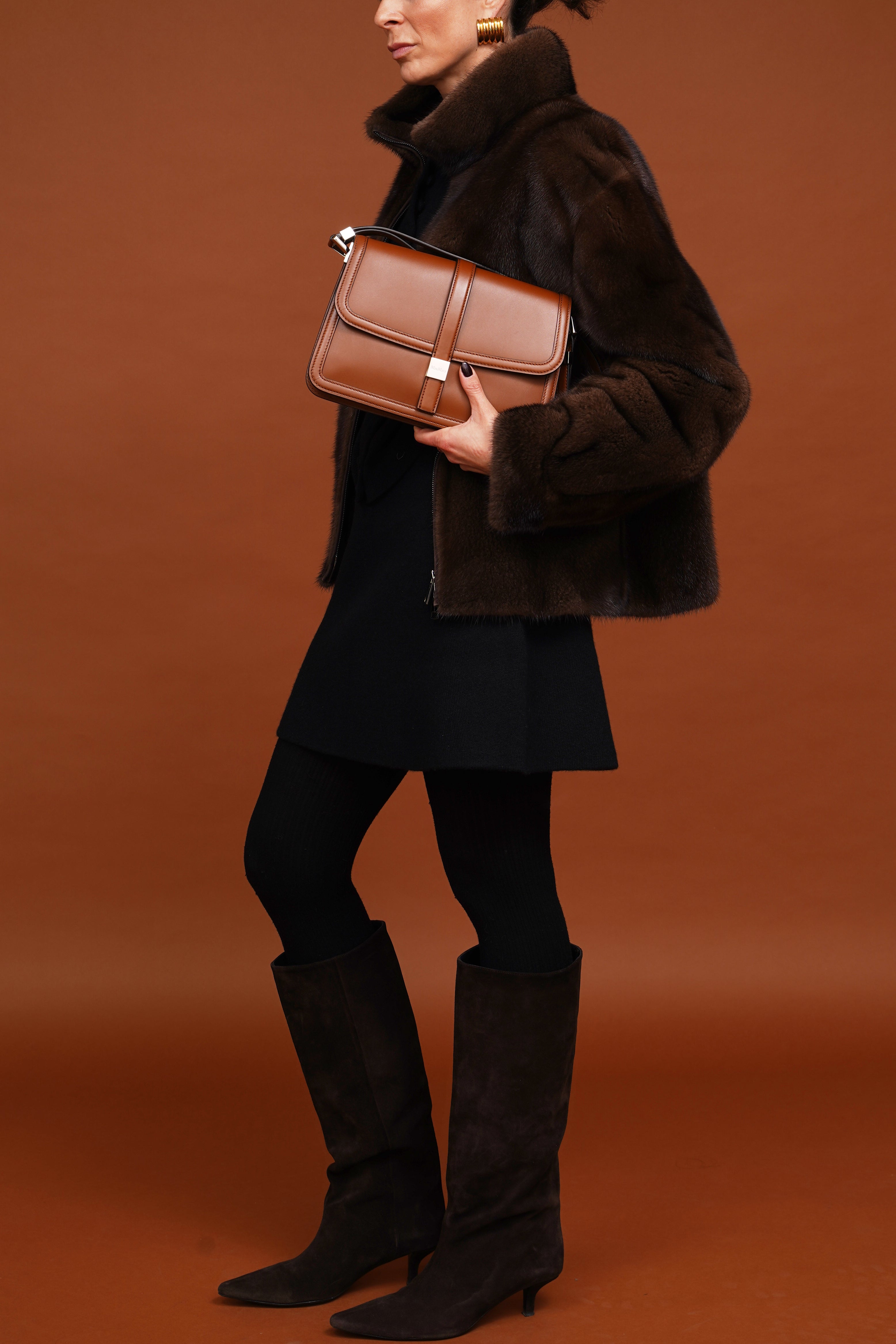 Handbag in brown