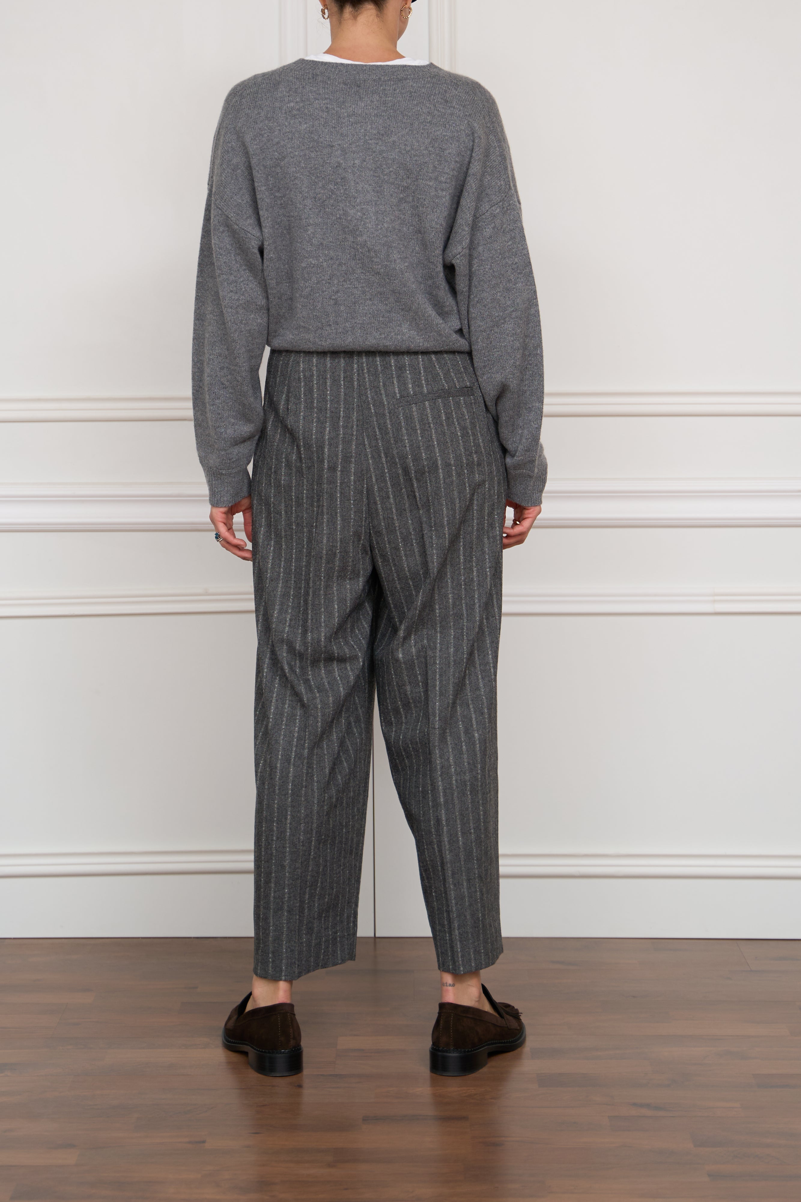 Shortened NOA in grey striped