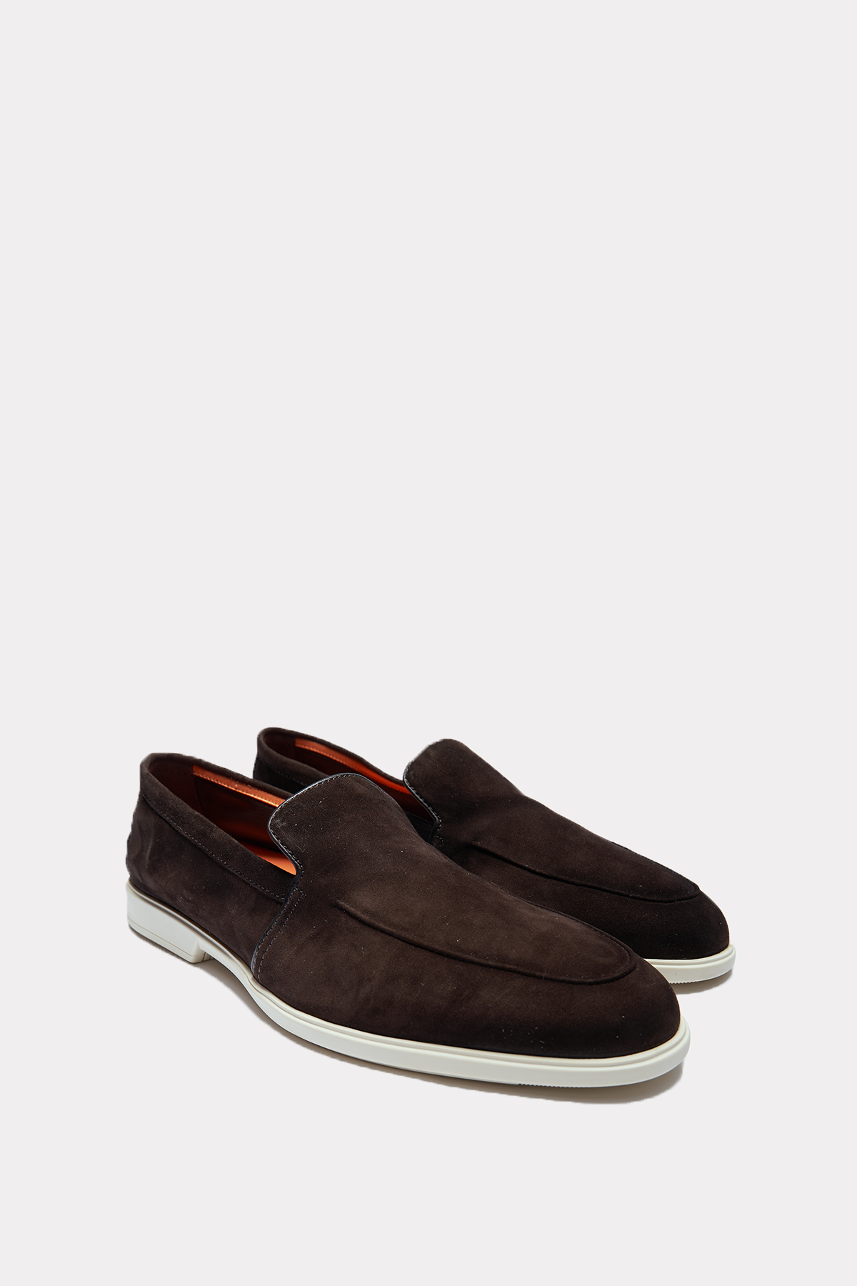 Slippers in brown