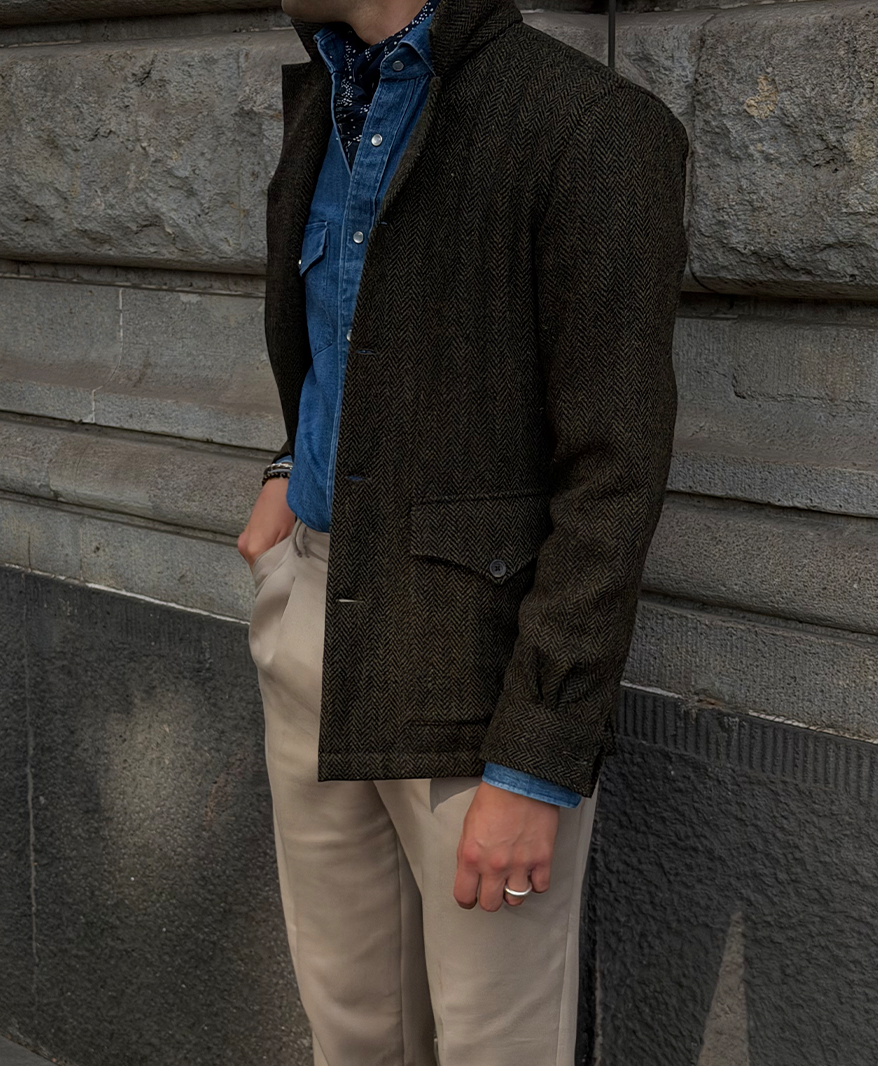 Layering Season Herren – Tweed-Jacke über Jeanshemd | C. Wirschke Düsseldorf