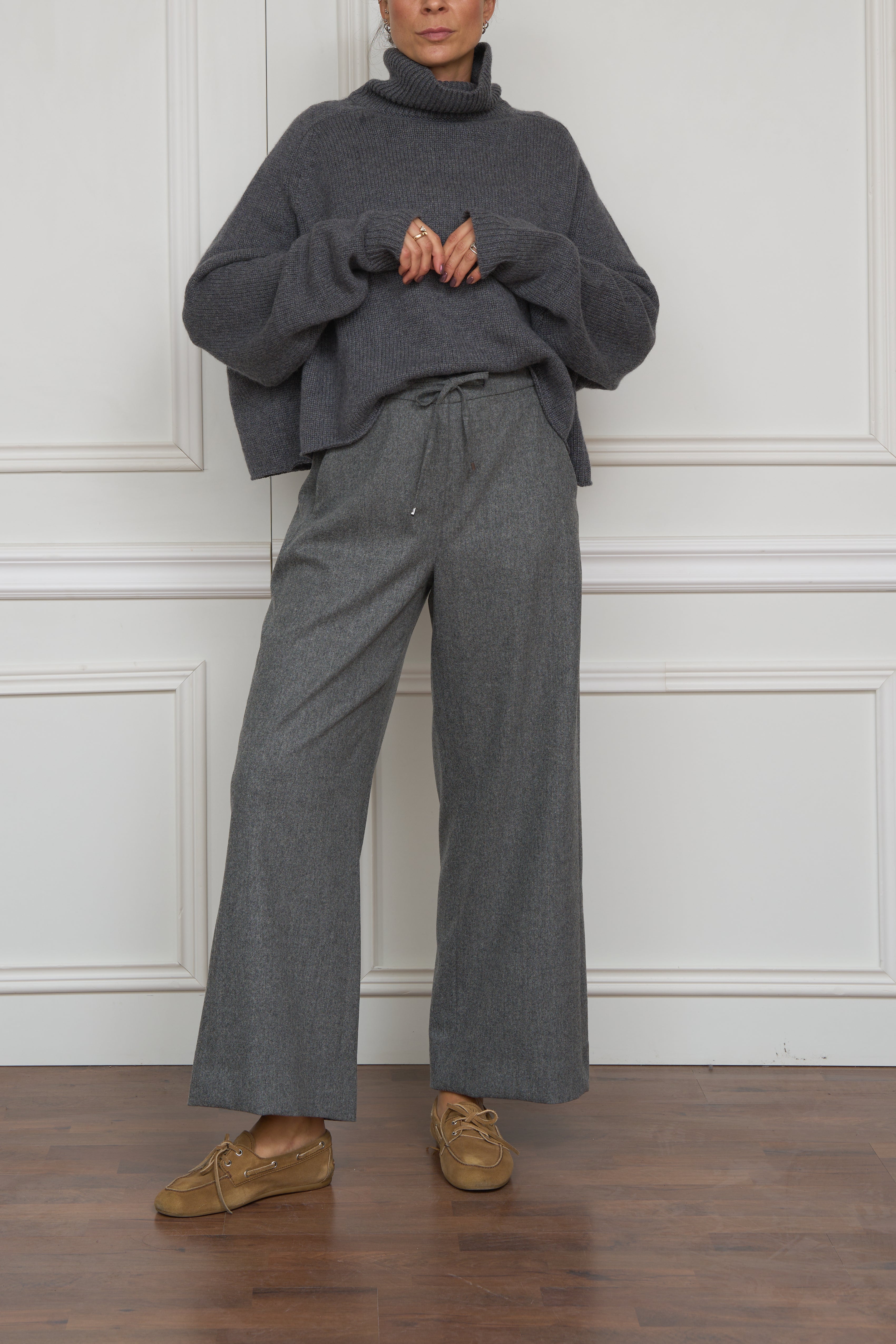 Hose 'Floria' in grau