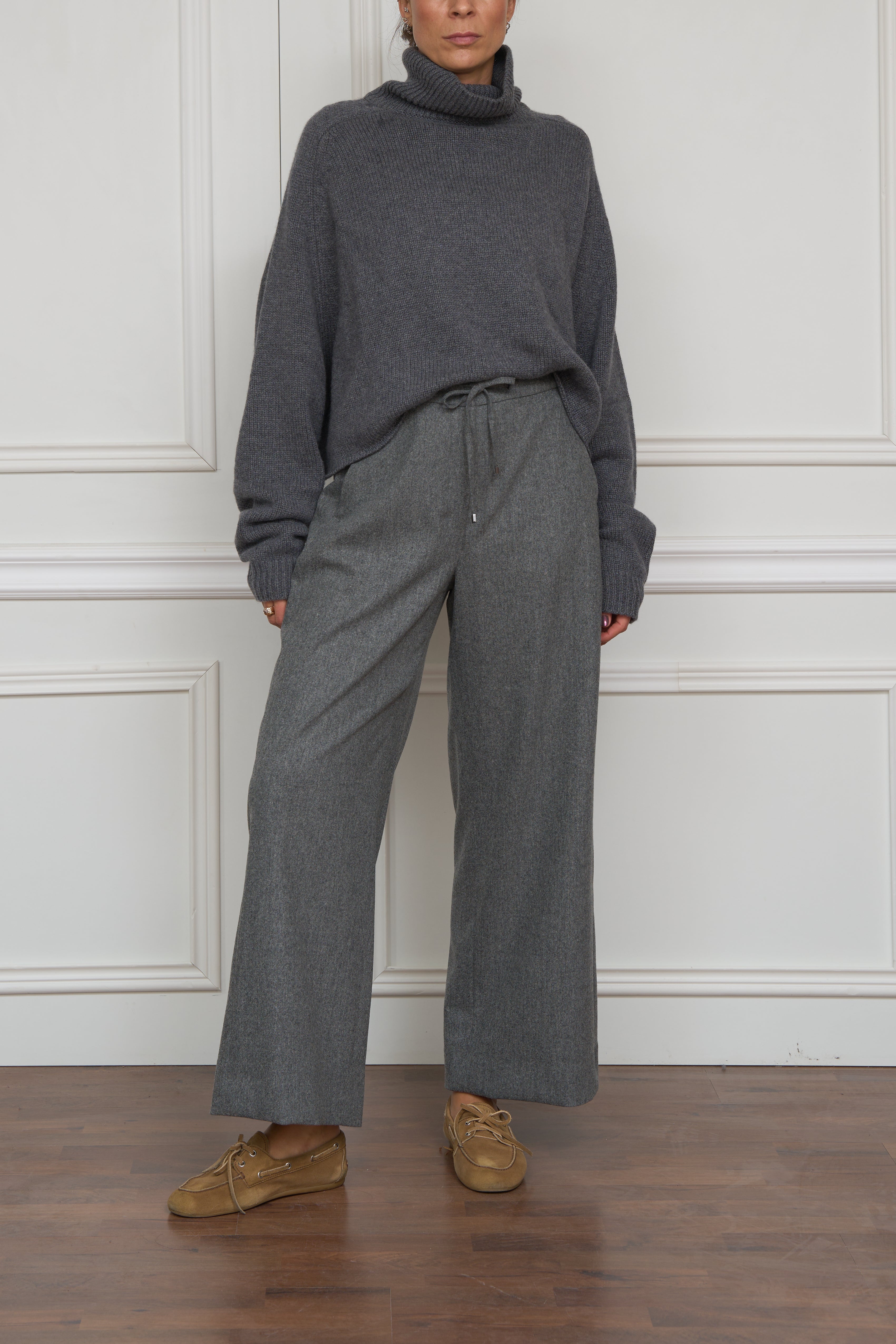 Hose 'Floria' in grau