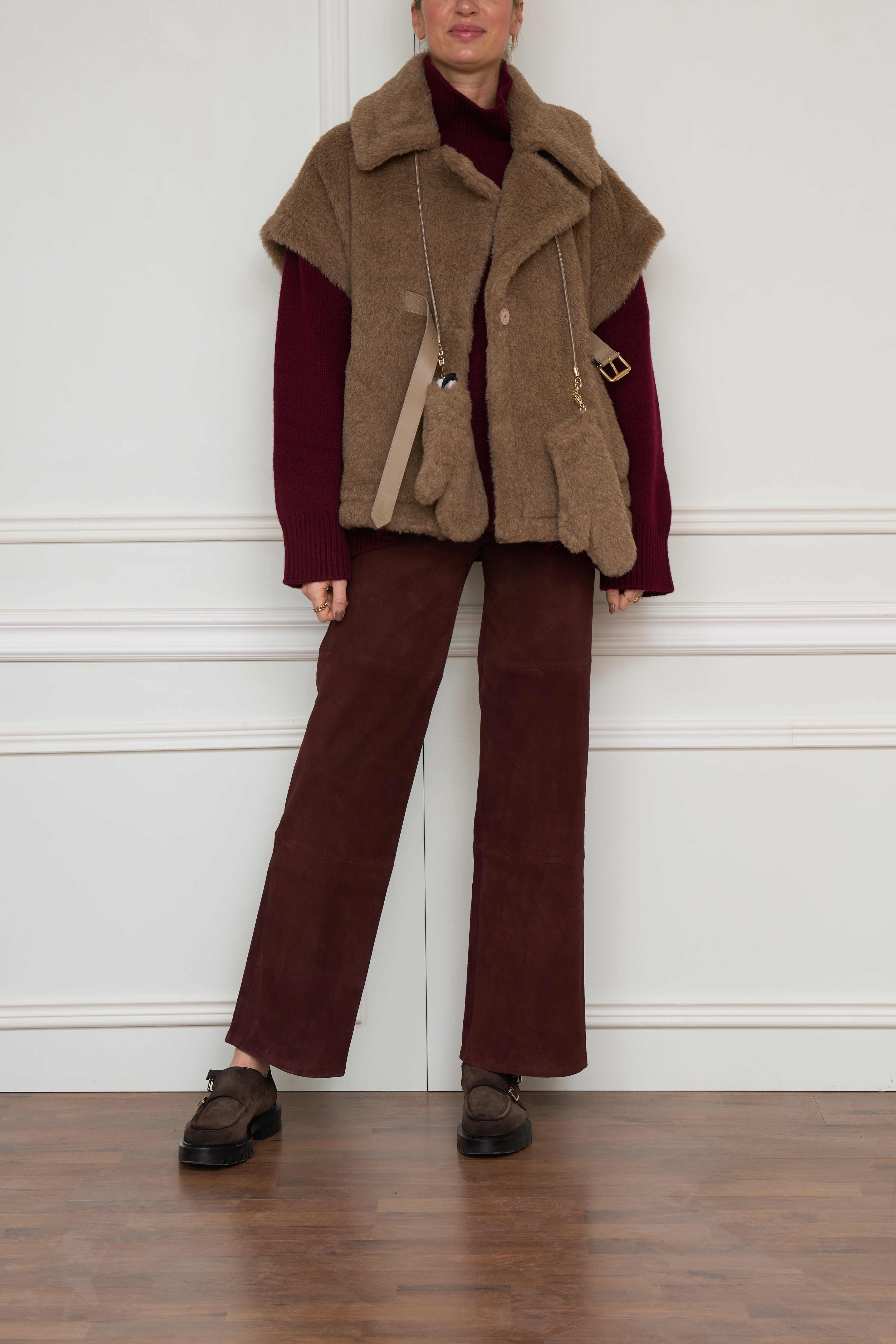 Cape aus Teddy-Stoff in camel