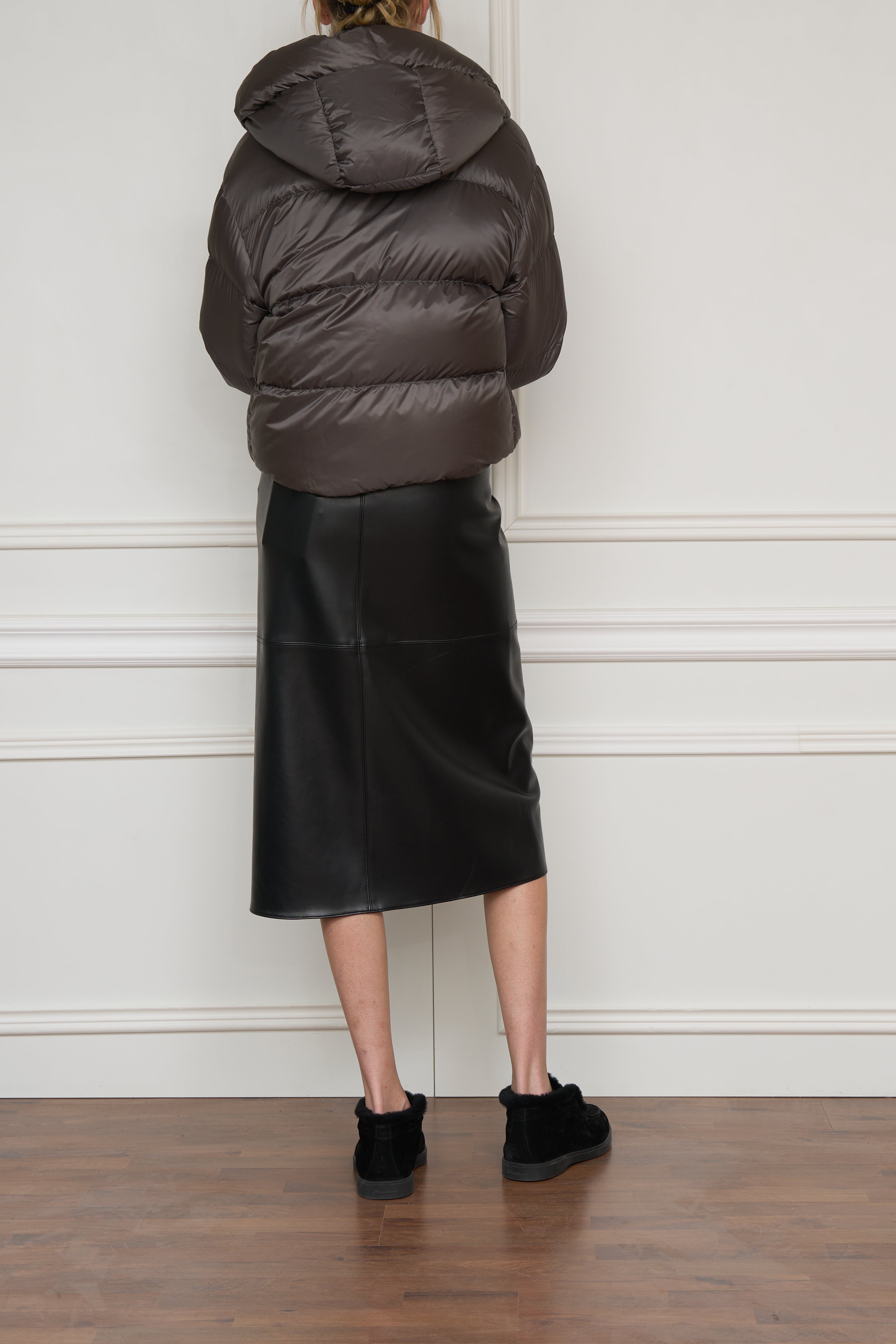 Verkürzte Daunenjacke 'Seie' in grau