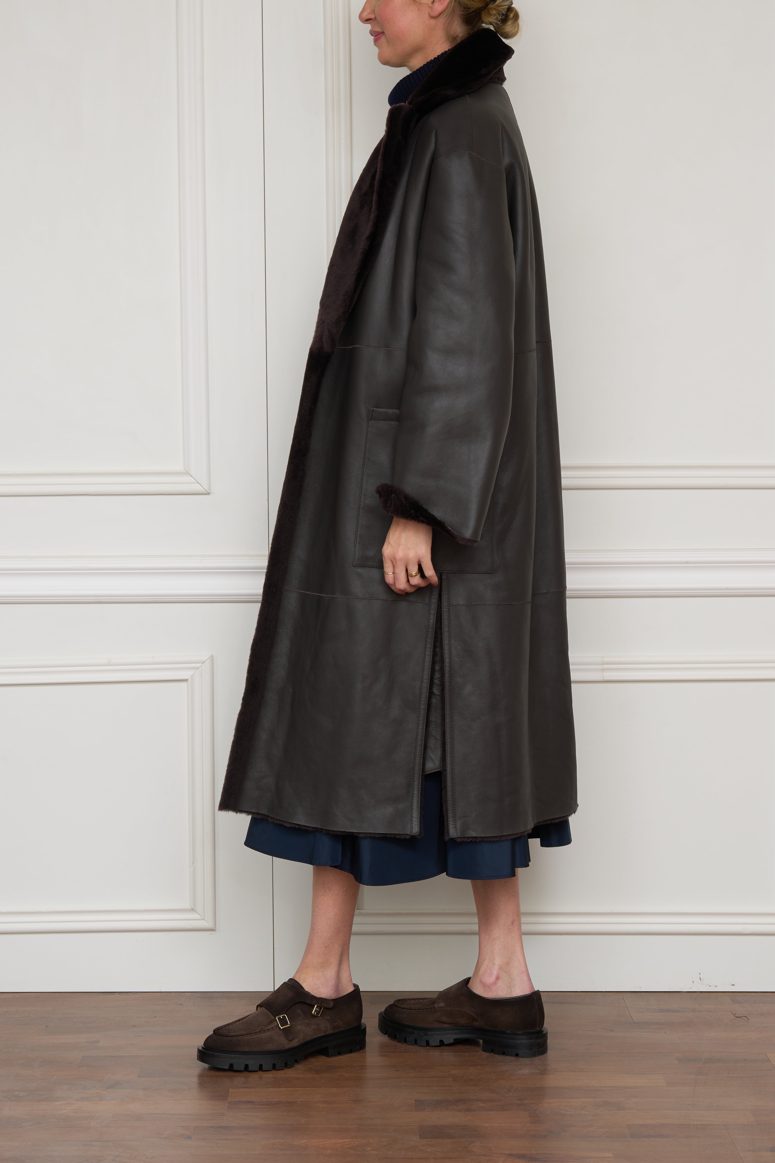 Wendemantel aus Lammfell und Leder