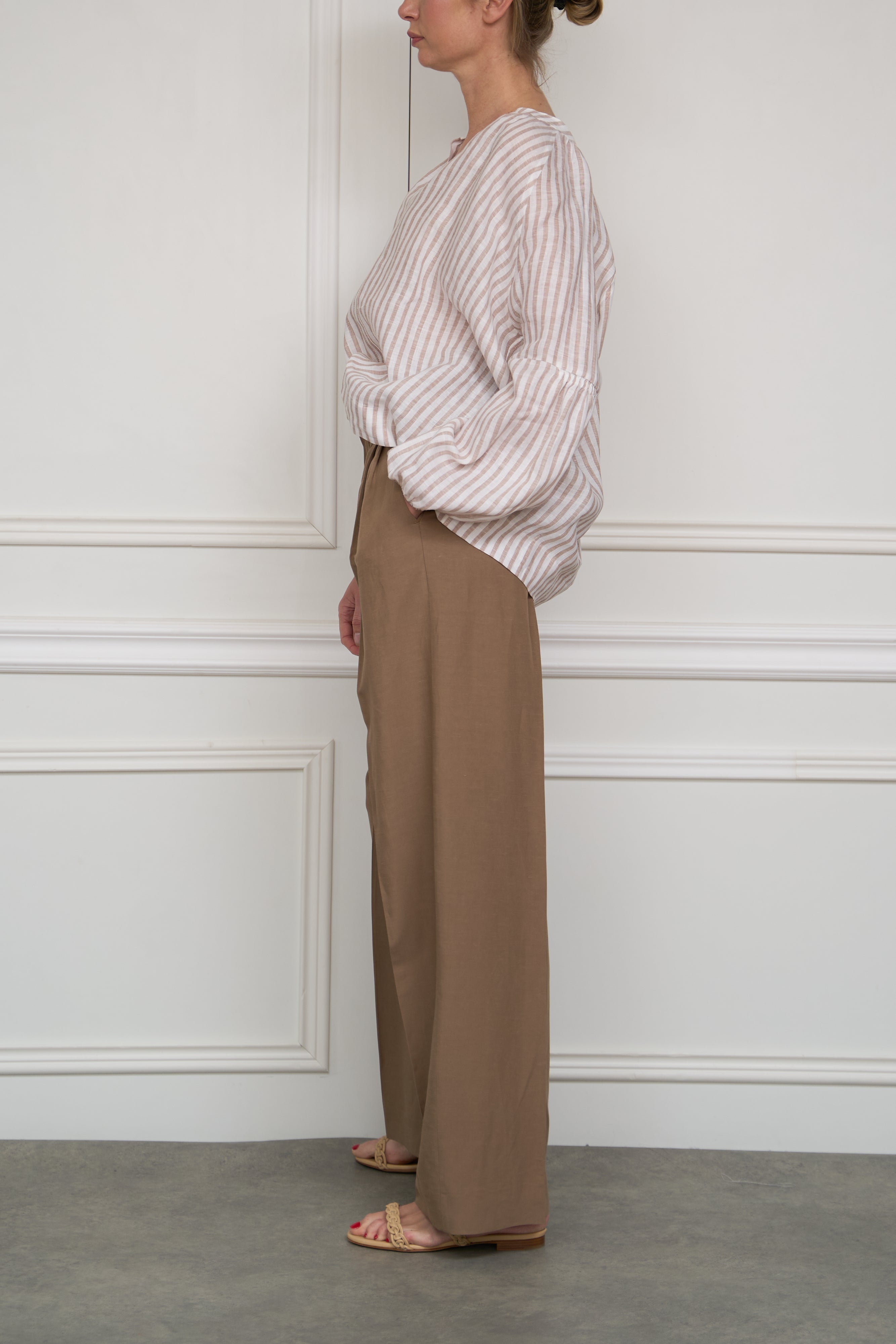 Cropped trousers 'NOA' in cashew