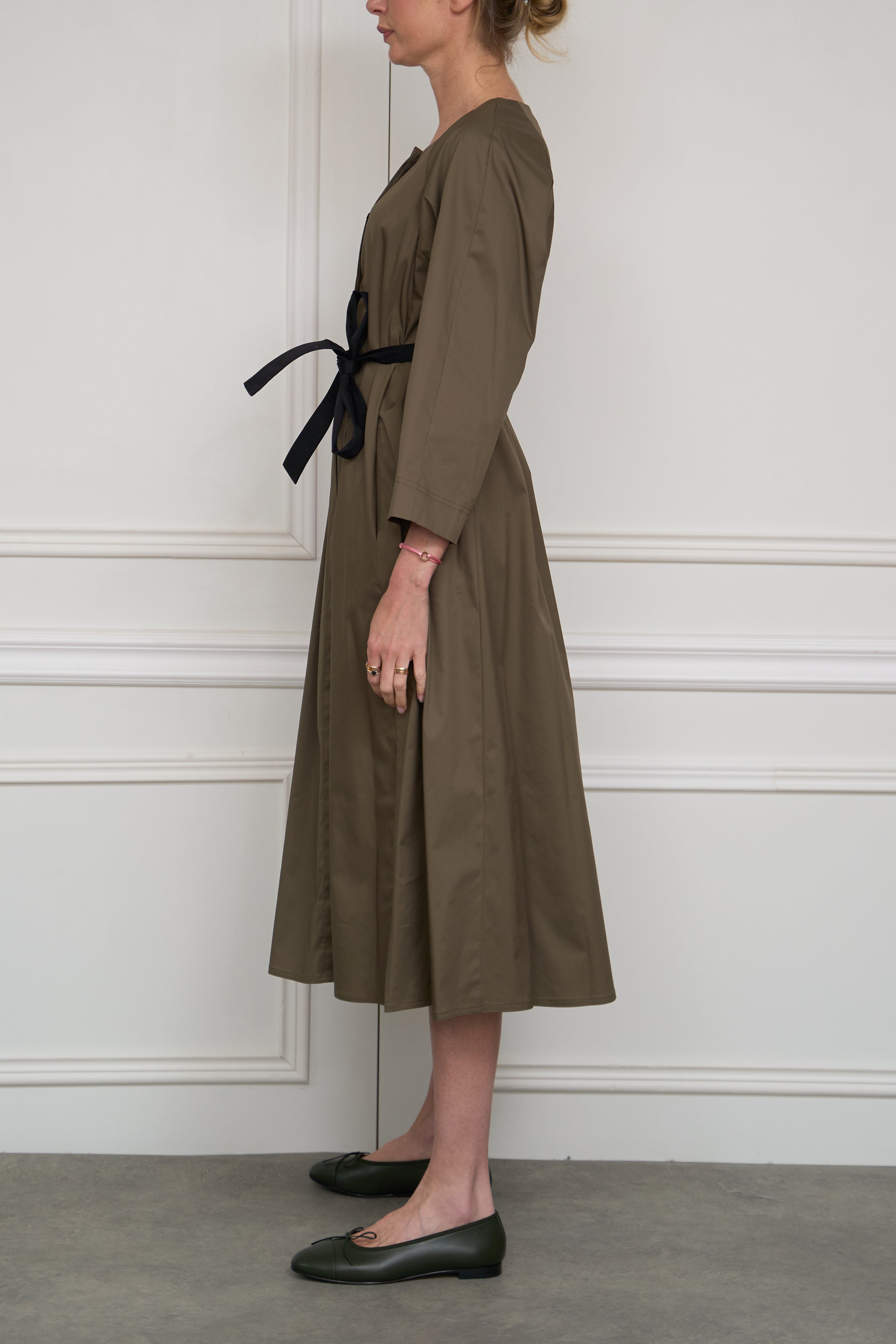Kleid in olive