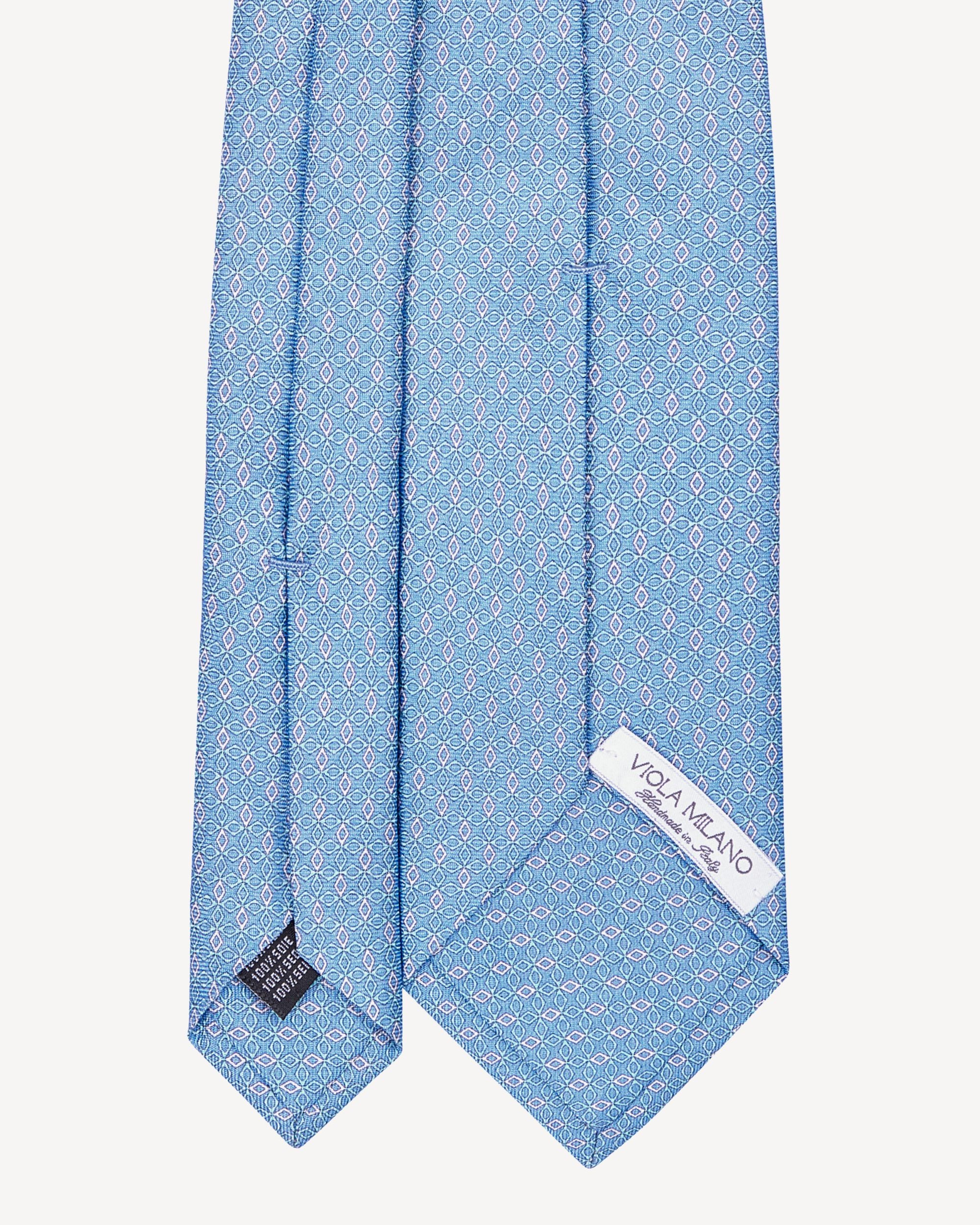 Tie in light blue