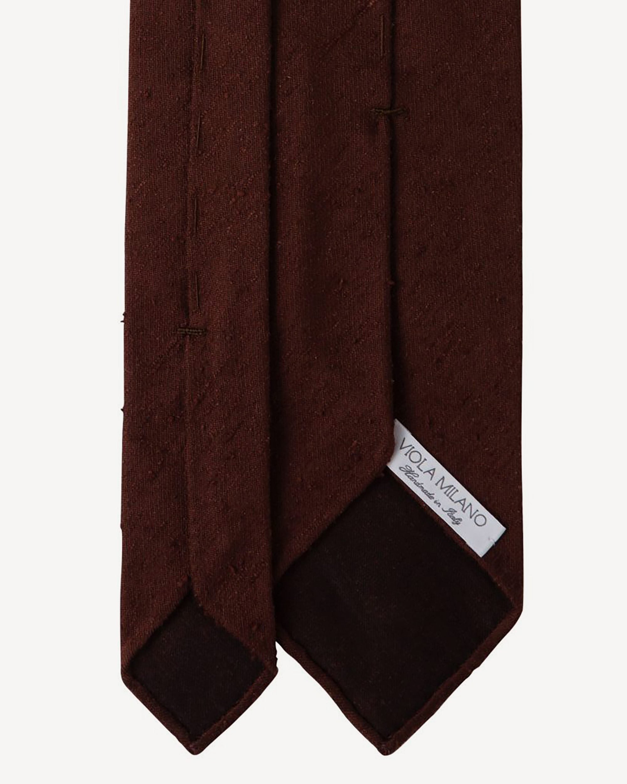 Tie in brown